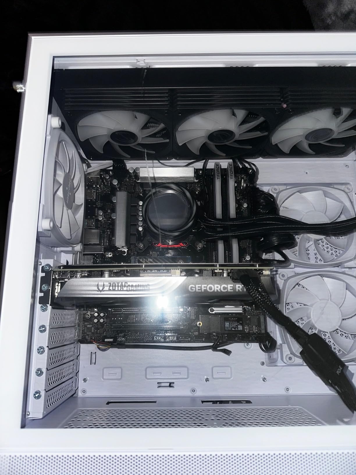 Skytech Gaming Azure Desktop PC, Intel i7 14700F 2.1 GHz (5.3GHz), NVIDIA RTX 4070 Super 12GB, 1TB Gen4 NVMe SSD, 32GB DDR5 RAM 5200 RGB, 750W Gold PSU, 360mm ARGB AIO, Wi-Fi, Win 11 customer photo 1