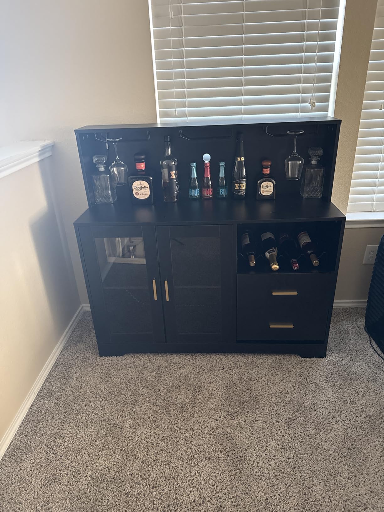 Auromie Wine Bar Cabinet with LED Light, Home Coffee Cabinet with Wine and Glass Rack, Kitchen Buffet Sideboard with Storage Cabinet&Drawers, Modern Liquor Cabinet for Living Room Dining Room (Black.) customer photo 1