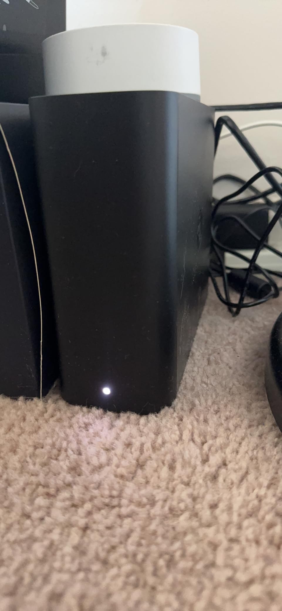 Synology BeeStation 4TB Personal Cloud Storage Device (BST150-4T) customer photo 1