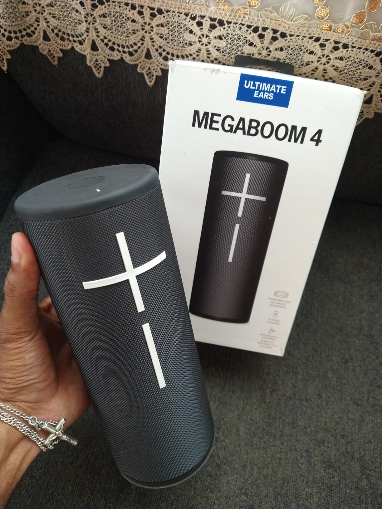 Ultimate Ears MEGABOOM 4 Portable Waterproof Bluetooth Speaker with Powerful 360-Degree Sound and Thundering Bass, Floating Speaker with 20-Hour Battery and 147ft (45m) Range - Black customer photo 1