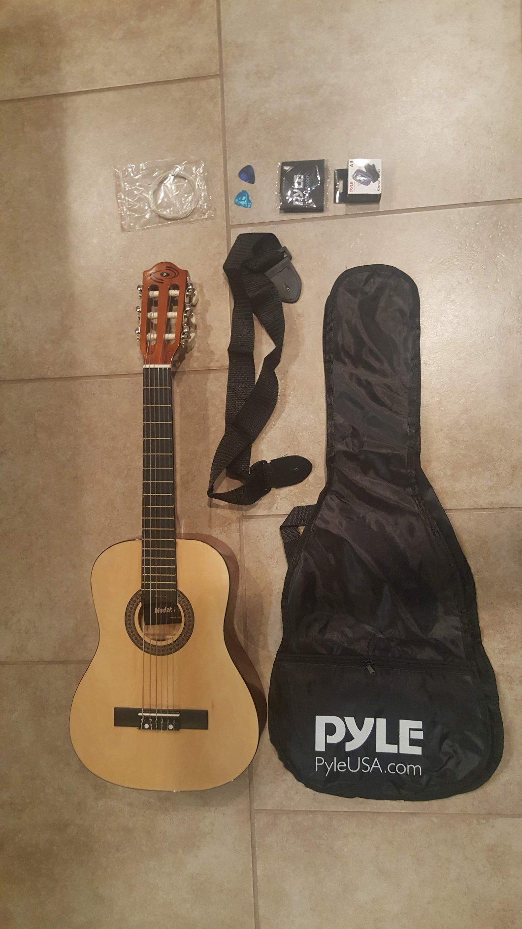 Pyle Beginner Acoustic Guitar Kit, 1/4 Junior Size All Wood Instrument for Kids, Adults, 30