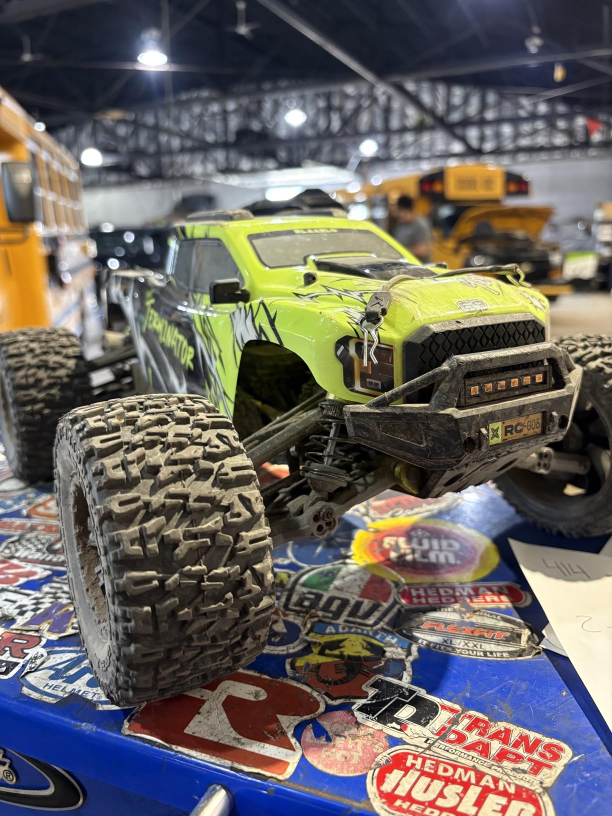 AMORIL 1/10 RTR Brushless Fast RC Cars for Adults,Max 50mph Hobby Electric Off-Road Monster Truck,Waterproof High Speed RC Car 4WD Remote Control Car with 3S Lipo,Green customer photo 2