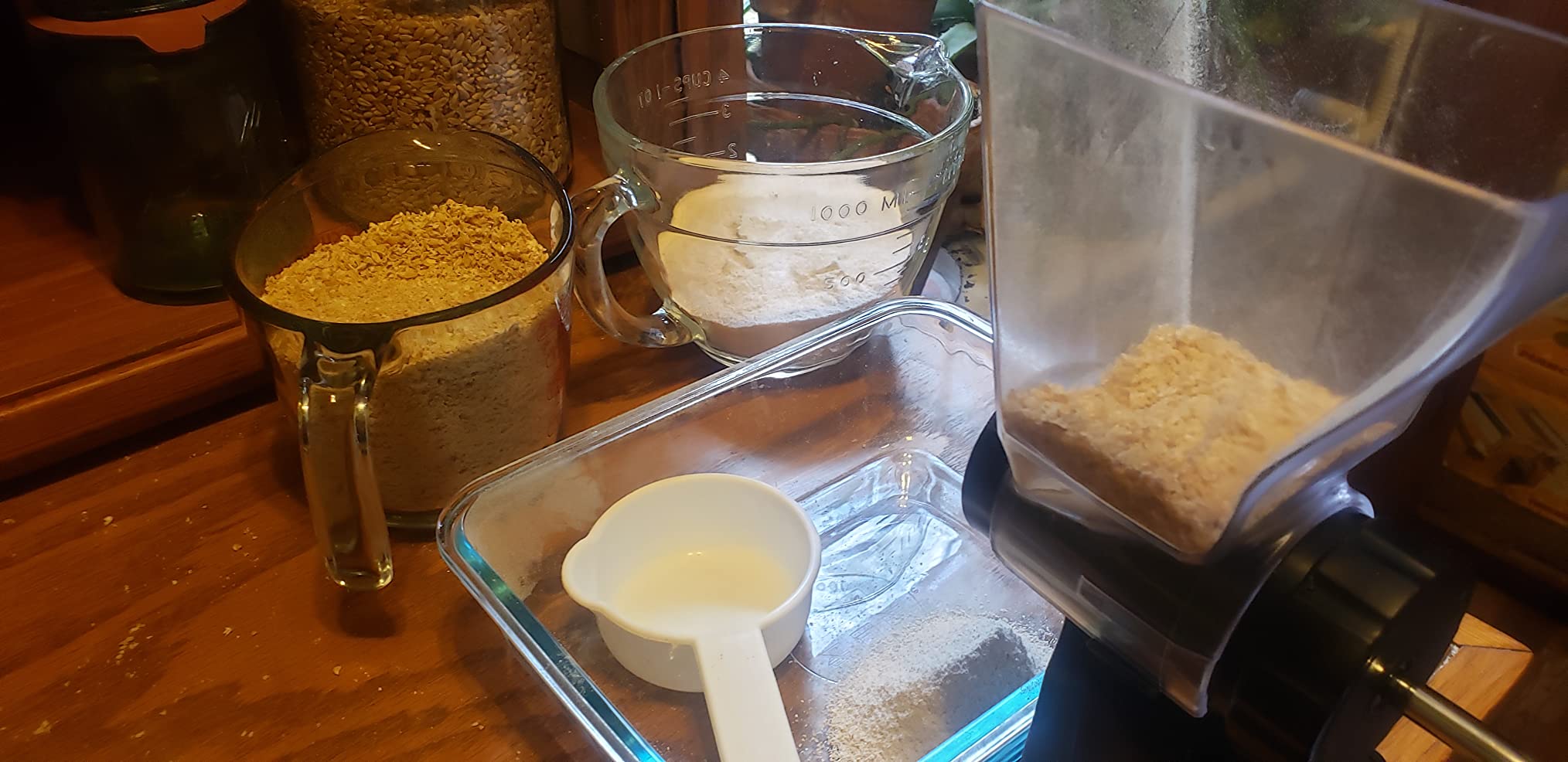 Kitchen Crop Grain Mill Wheat Flour Grinder, Stainless Steel Metal Burrs (Deluxe Grain Mill + The Motor) customer photo 1