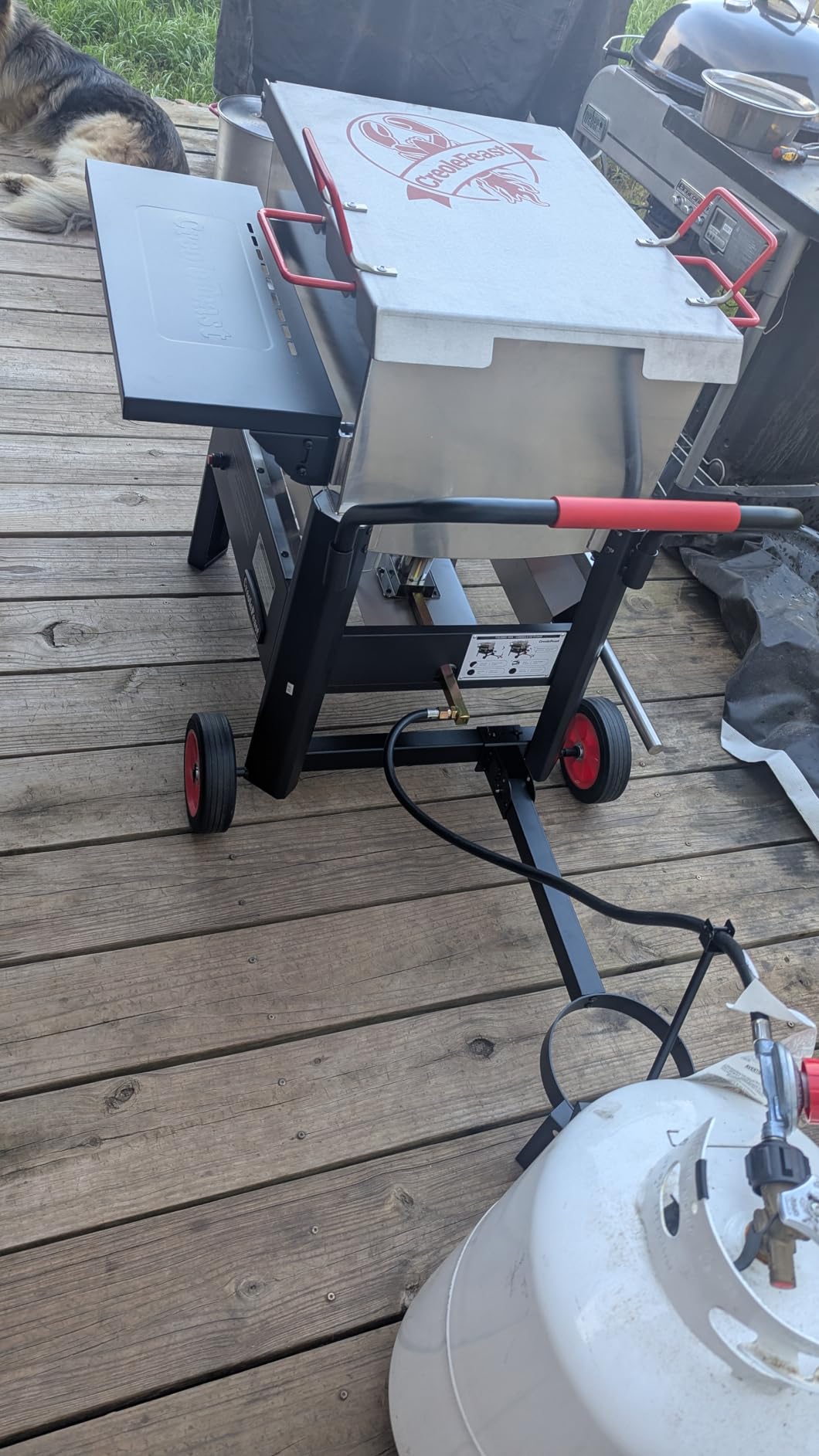 Creole Feast CFB3001 70 QT Outdoor Crawfish Boiler with Stir Paddle & Wheels, Heavy-Duty Seafood Boiler with Foldable Cylinder Bracket for Cajun Boils, Shrimp, Crab, and More, Silver & Black customer photo 1