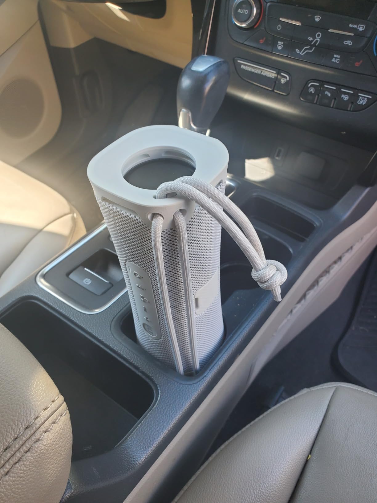 Sony ULT Field 1 Waterproof Portable Bluetooth Speaker, Enhanced Bass, 12h Battery, IP67 Rated Dustproof Shockproof Rustproof, Detachable Strap customer photo 2