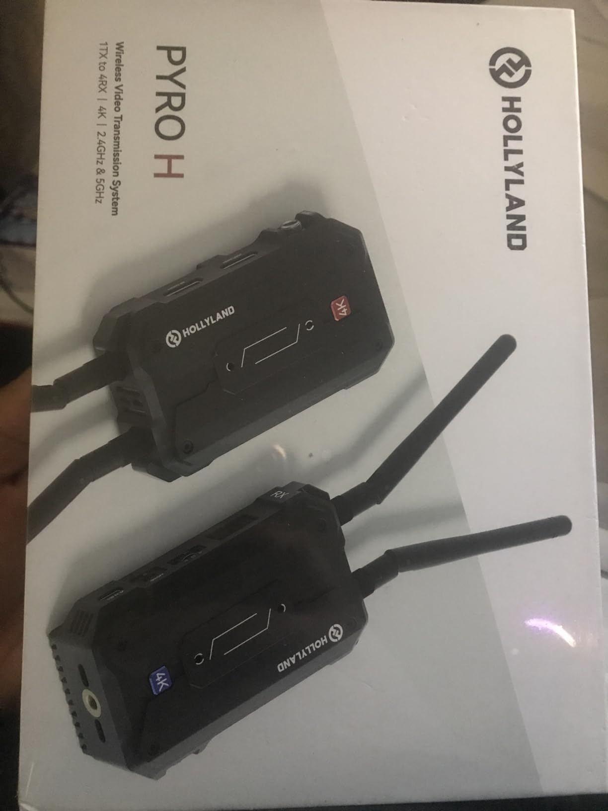 Hollyland Pyro H Wireless HDMI Video Transmission System, Dual-Band 4K30/1080p60 1300ft Los Range 60ms Latency, Up to 4 Receiver, Smart Channel Scan, UVC Live Stream (1TX+1RX) customer photo 2
