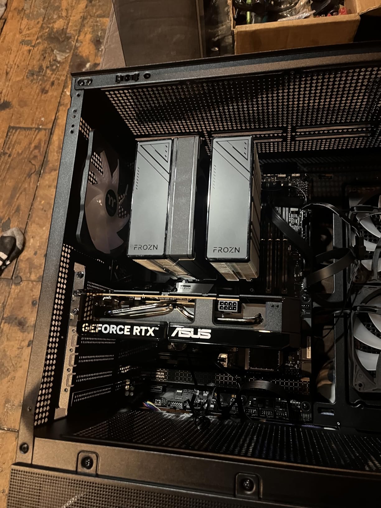 ID-COOLING FROZN A620 PRO SE - Blackout Dual-Tower Air CPU Cooler, 6x6mm Heatpipes, Dual 120x120x25mm Quiet Fans, Intel LGA1700/1851/1200/115X; AMD AM4/AM5 (157mm in Height) customer photo 1