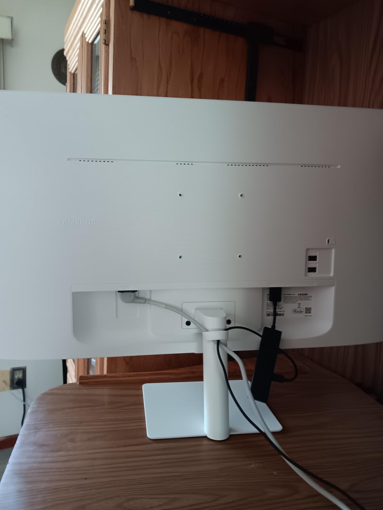 Samsung 27-Inch M5 (M50D) Series FHD Smart Monitor with Streaming TV, Speakers, HDR10, Gaming Hub, Multiple Ports, Workout Tracker, Vision Accessibility Tools, LS27DM500ENXGO, 2024 customer photo 1