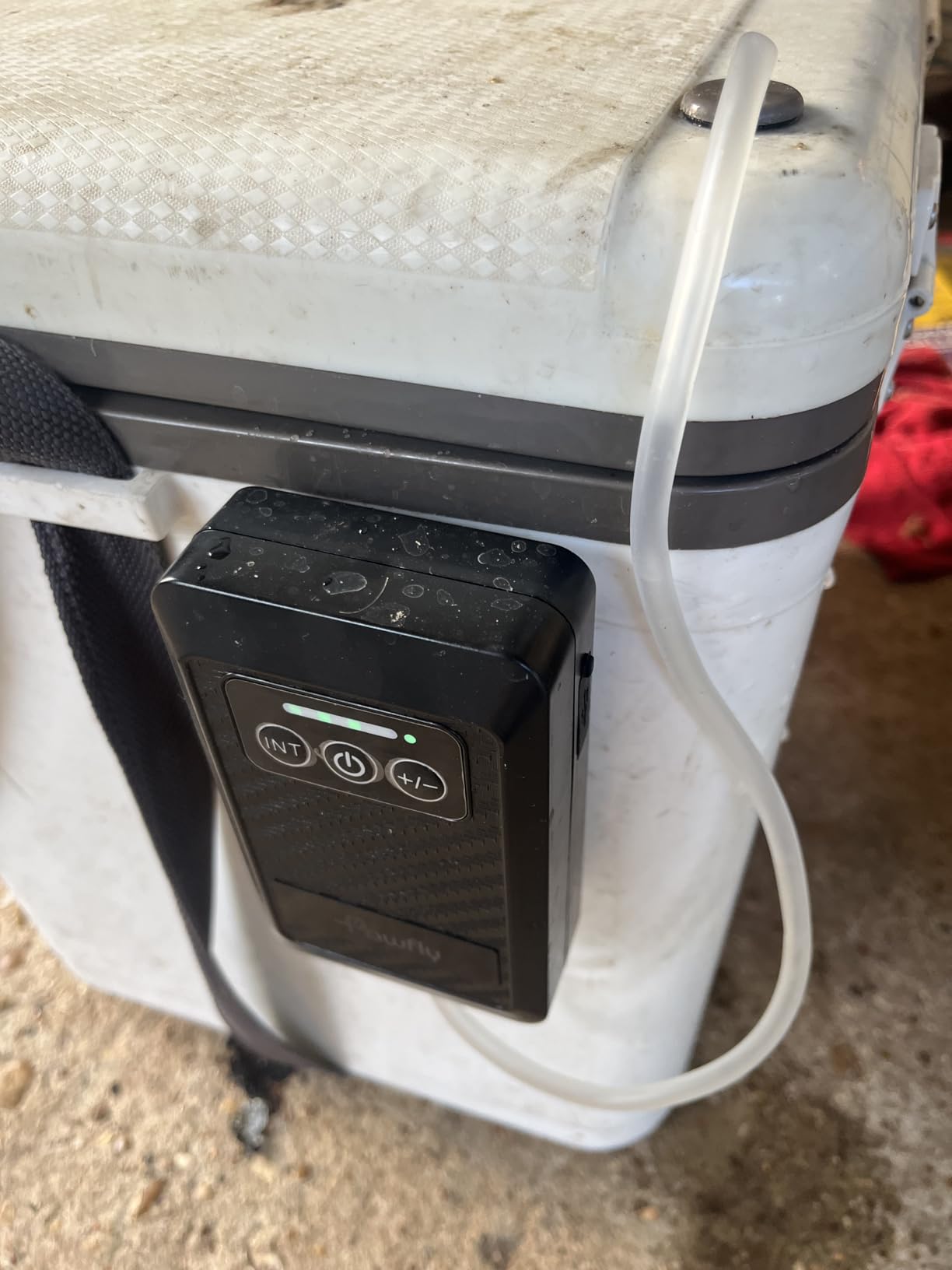 Pawfly Ultra Quiet Live Bait Aerator USB Rechargeable Battery Air Pump for 5-100 Gallon Bait Bucket Portable Battery Powered Oxygen Pump for Outdoor Fishing Power Outage and Fish Transportation customer photo 1