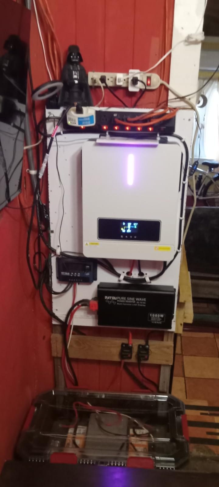 Y&H 3600W Hybrid Solar Inverter DC 24V to AC 110/120V Pure Sine Wave, w/ 120A MPPT Controller, Dual AC Output, Max 4200W PV Input, Lead-Acid/Lithium/Battery-Free Use, for Home Backup, RV, Off-Grid customer photo 1