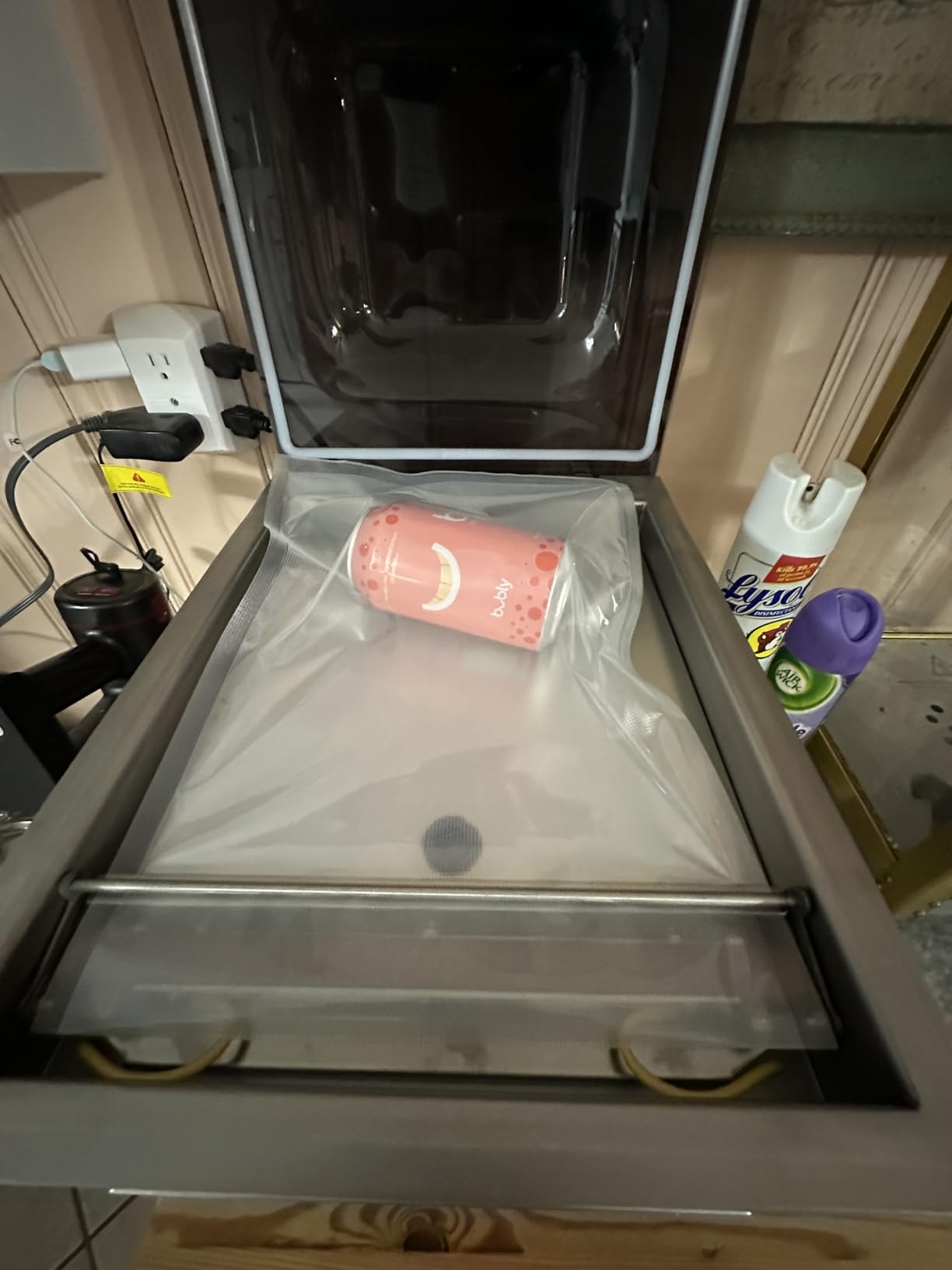 VEVOR Chamber Vacuum Sealer, 260W Sealing Power, Vacuum Packing Machine for Wet Foods, Meats, Marinades and More, Compact Size with 10.2 in Sealing Length, Applied in Home Kitchen customer photo 2