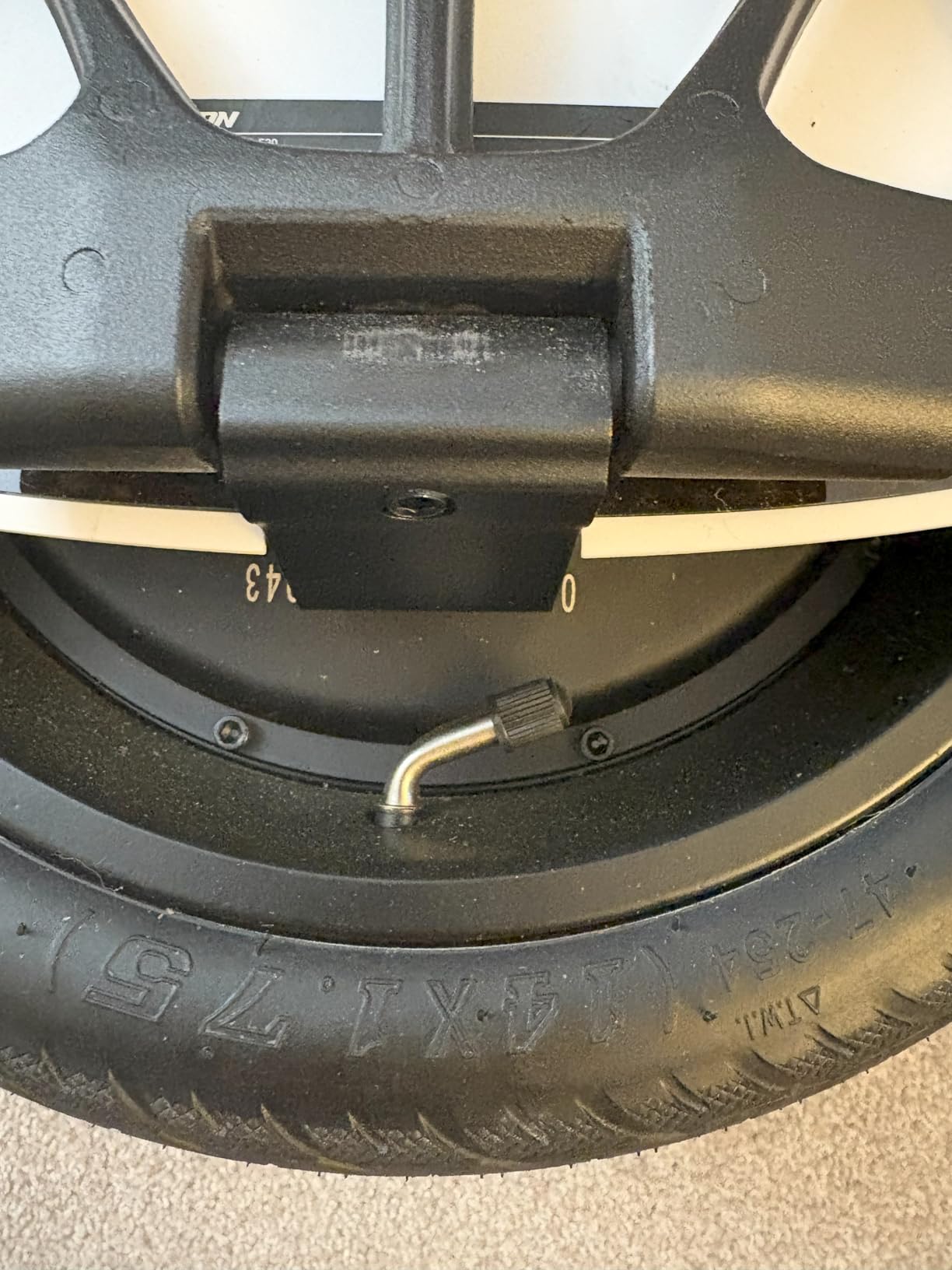 INMOTION E20 Electric Unicycle for Beginners - 14