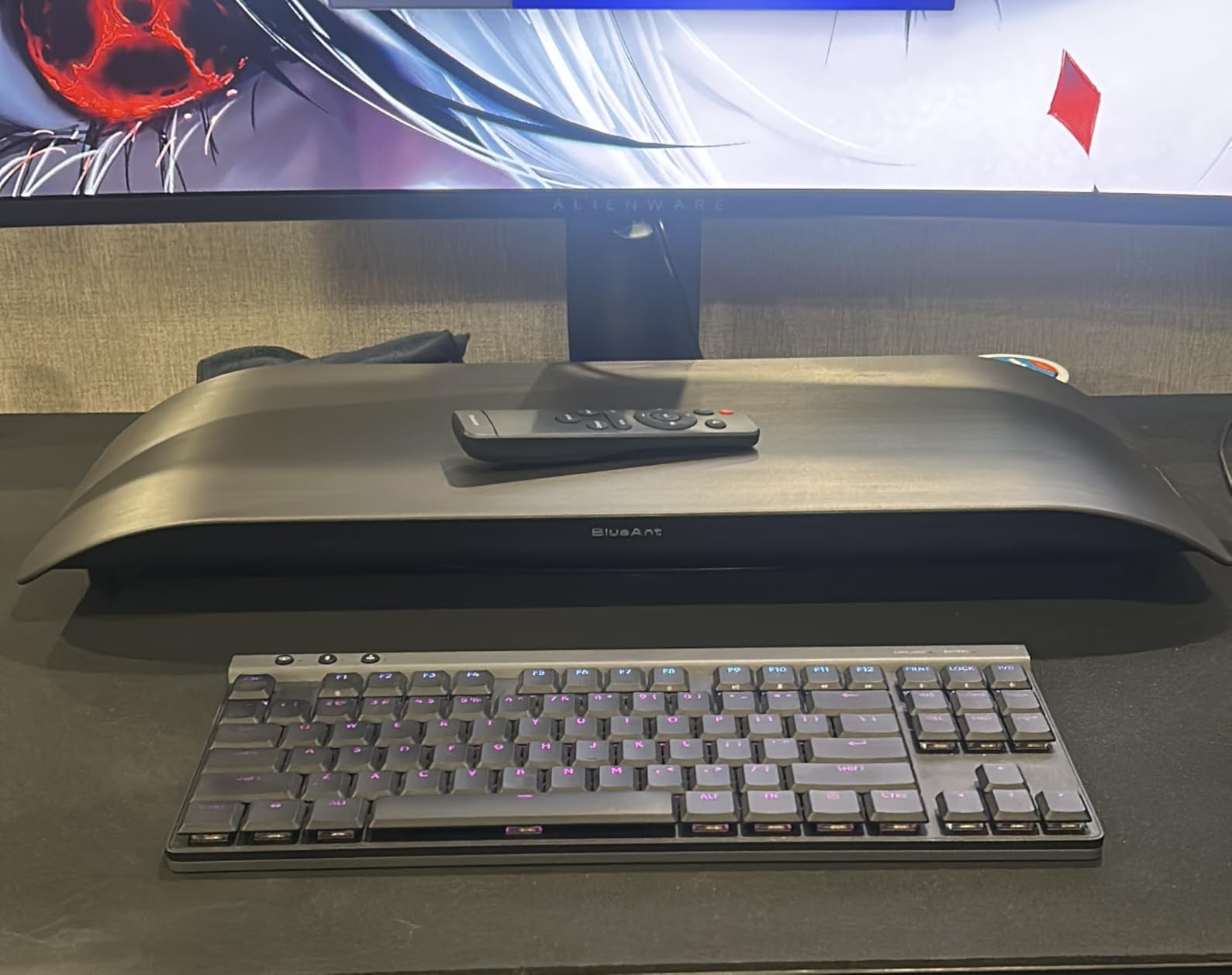 BlueAnt Soundblade Under-Monitor Soundbar, 120W 2.1 Channel Desktop Speaker with USB-C & Bluetooth 5.3 for PC, Mac, Gaming customer photo 2