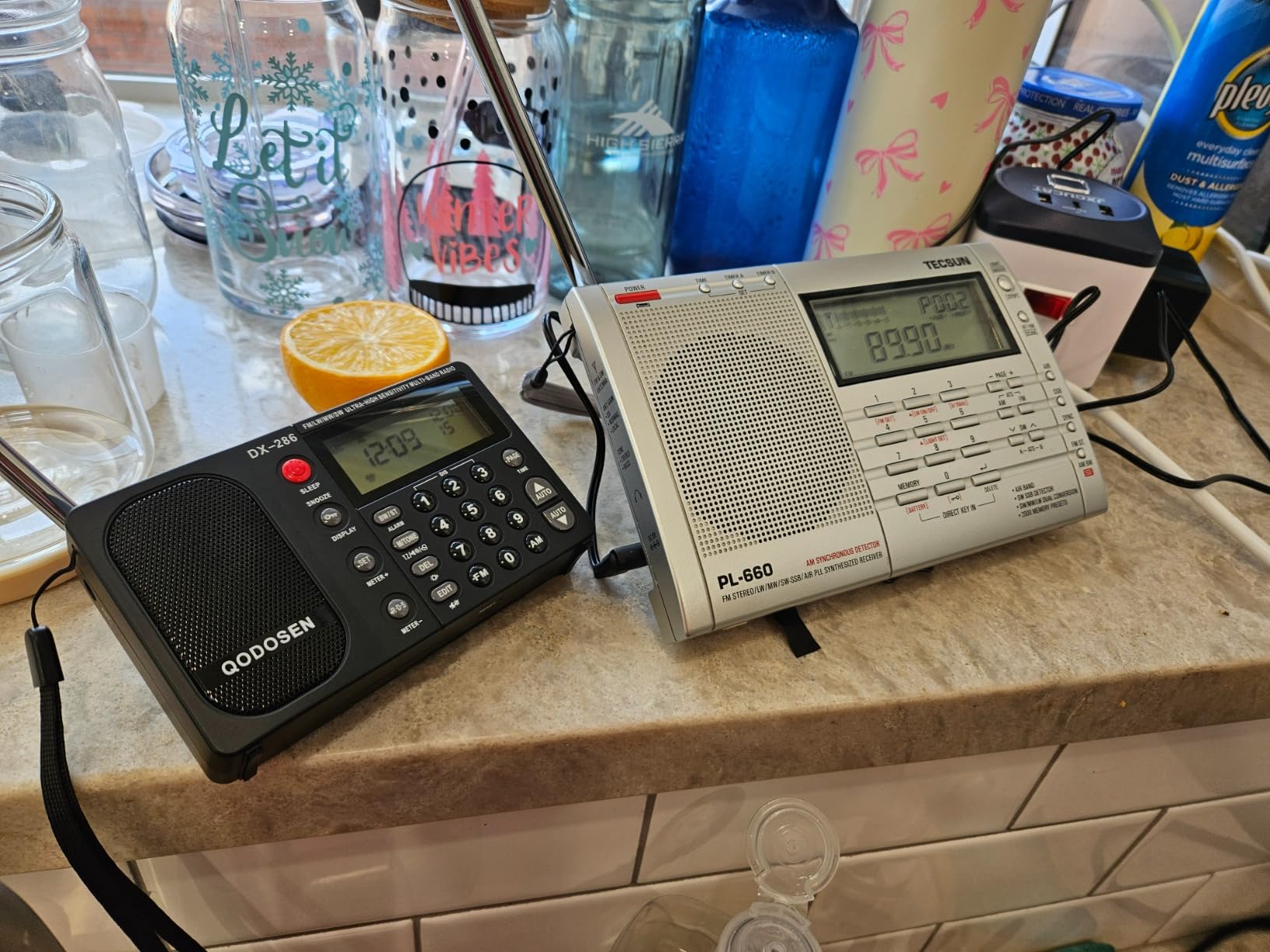 DX-286 Portable Radio with TEF6686 Automotive Chip, LW, AM, FM, Shortwave, Data System (RBDS/RDS), Antenna Attenuator, 1000 Presets customer photo 2