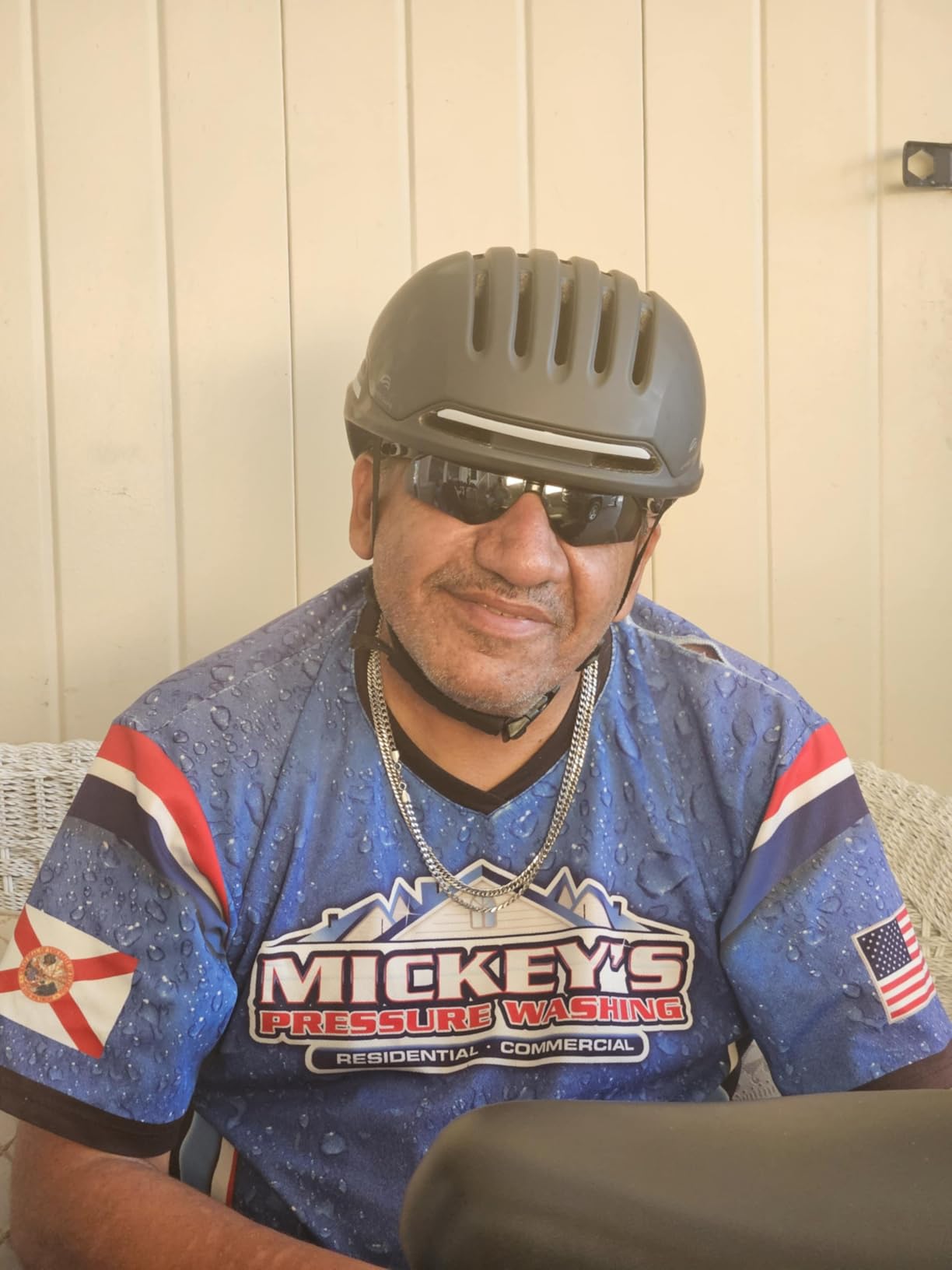 Bike Helmet with Bluetooth, Smart Bike Helmet for Adults Men Women with Built-in Speakers, Auto Brake Blinker, Front and Rear LED Turn Signals Remote Control, Smart Cycling Helmet. customer photo 2