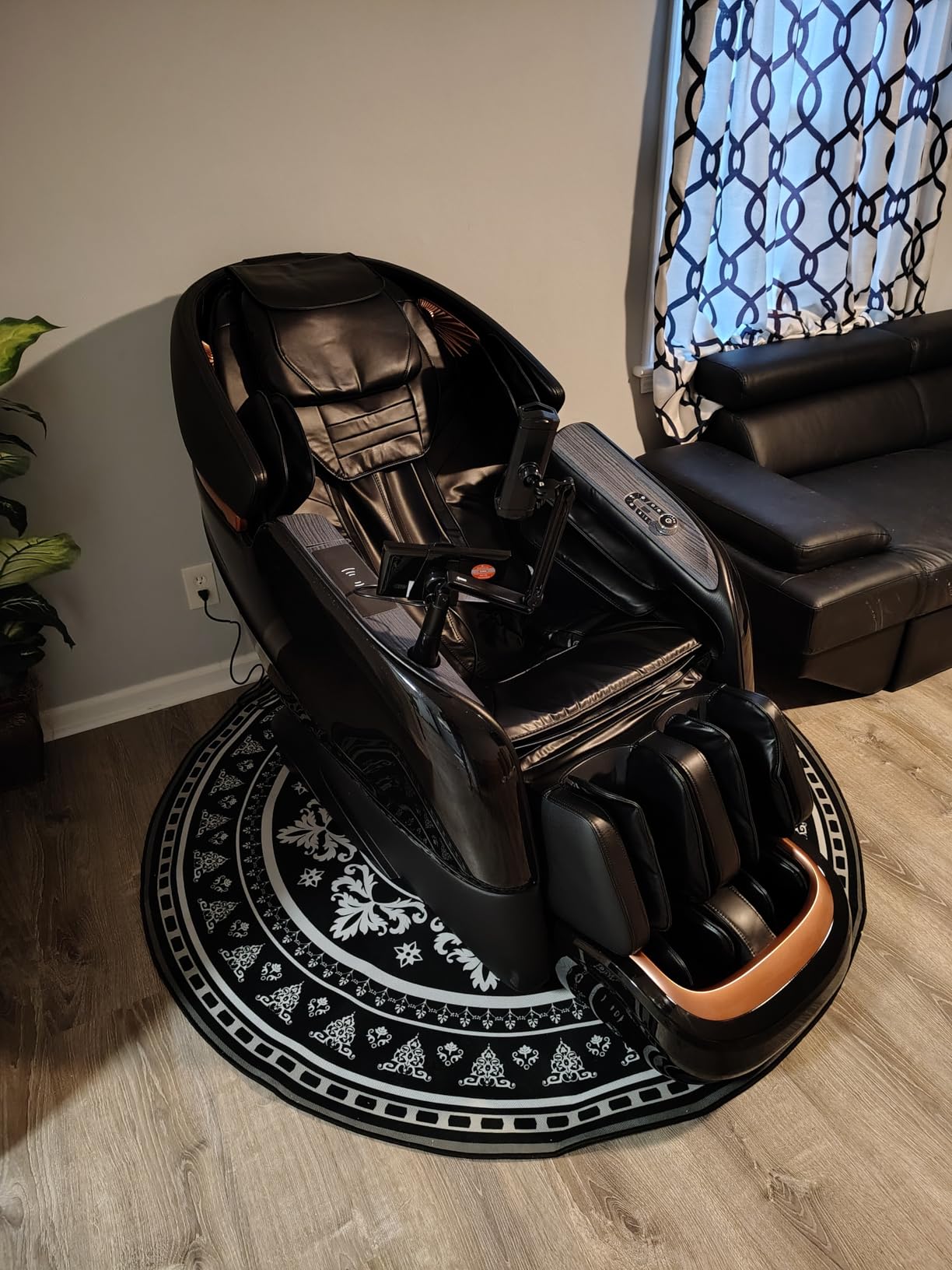 Massage Chair Full Body, 2026 Zero Gravity SL-Track Shiatsu Massage Chairs Recliner with AI Voice, LED Backlight Remote Control, Waist & Calf Heating Phone Controller and Holder G6 White Grey customer photo 1