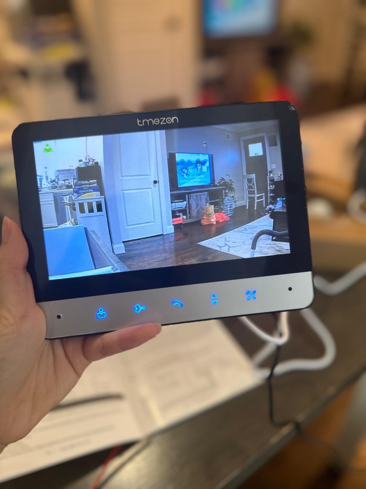 Tmezon Wired Video Intercom System, 7 Inch Ring Video Doorbell with Night Vision Support Remote Unlock, Dual-Way Intercom for Villa House Office Apartment with 1-Camera and 2-Monitor customer photo 1