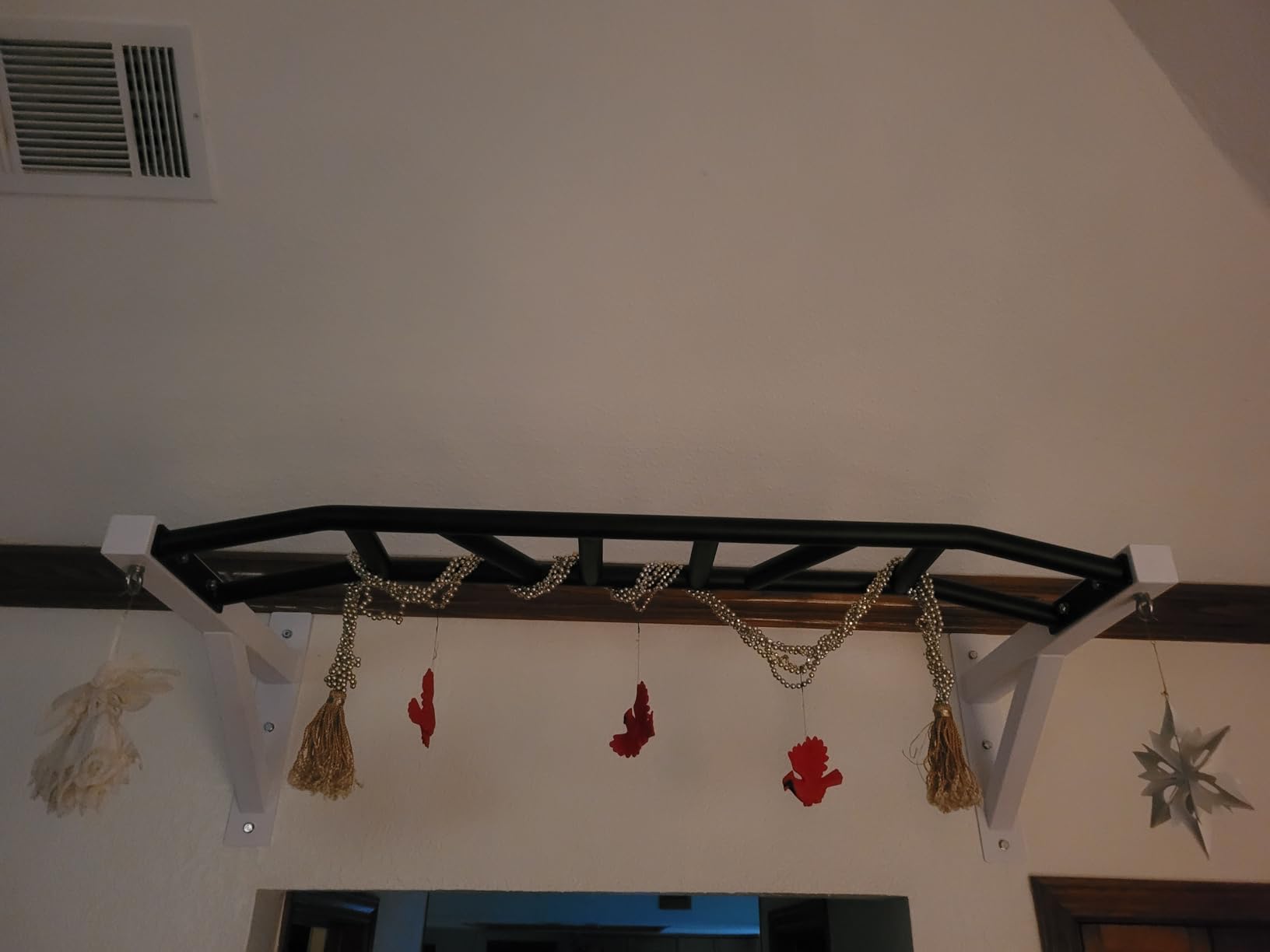 Upgrade Pull Up Bar Wall Mounted,Heavy Duty Multi Grip Chin Up Bar for Strength Training, 600 lbs Capacity, Durable Steel Construction, Perfect for Home and Garage Workouts customer photo 1