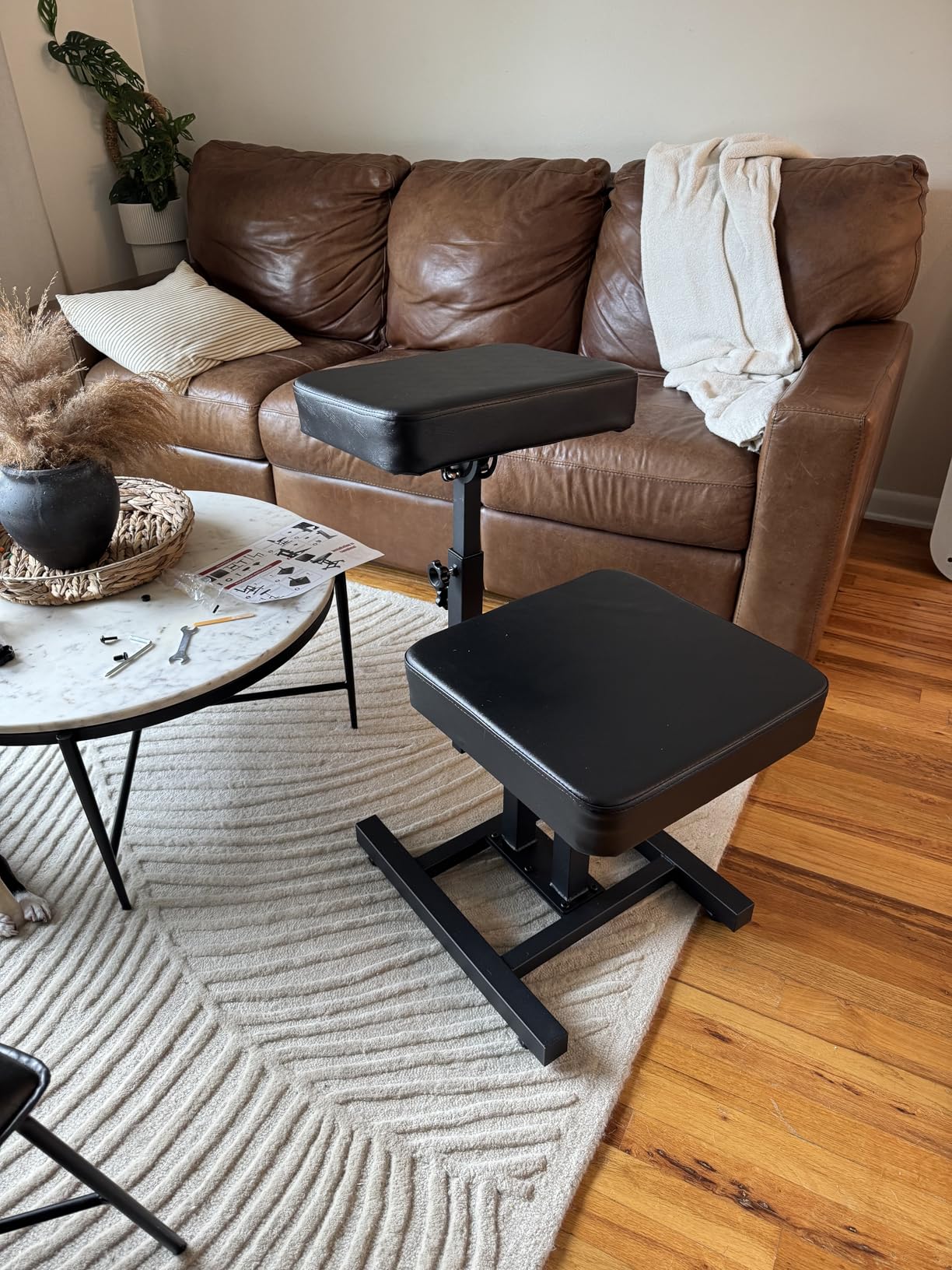 Tattoo Chairs with Adjustable Armrest & Back Support for Tattoo Artists and Client, Ergonomic Multiple Uses Chair,Tattoo Studio Furniture (with Wheels) customer photo 1