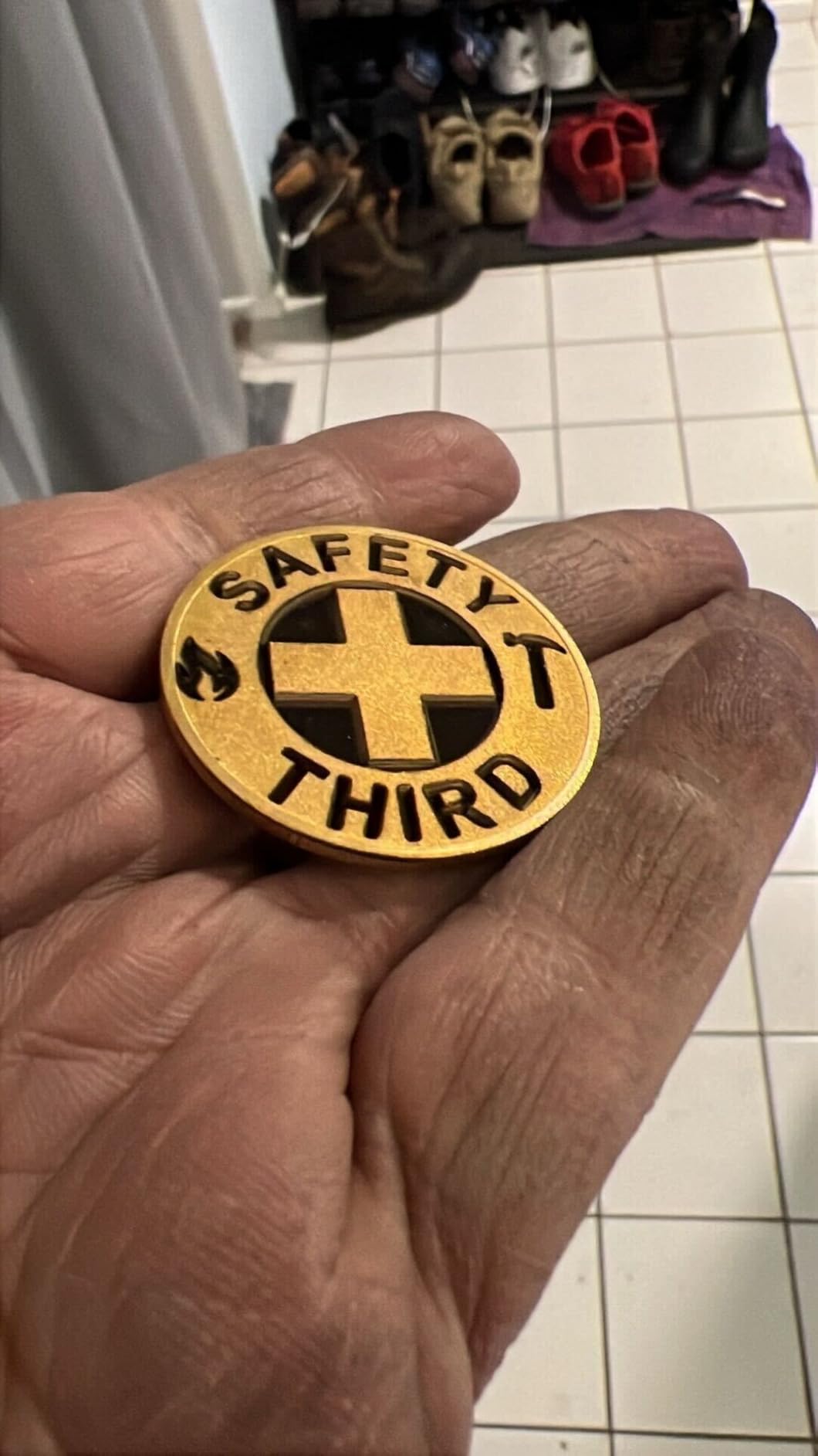 GWEIKE G2 Plus 20W Fiber Laser Engraver, 15000mm/s Portable Laser Marking Machine, 150x150mm Working Area, Desktop Handheld 2-in-1 Laser Engraver Machine for Jewelry, Leather, Dog Tags, Metal customer photo 1