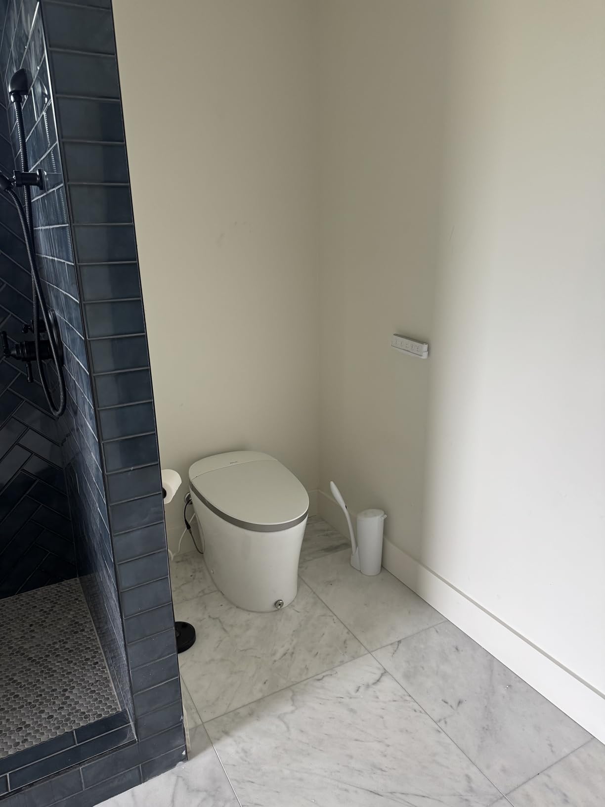 Smart Toilet with Powerful Flush, Auto Open/Close, Foam Shield, Elongated Heated Seat, ADA Comfort Height Bidet Toilet, Instant Warm Water & Dryer, Temp Display - iX7-PRO customer photo 1
