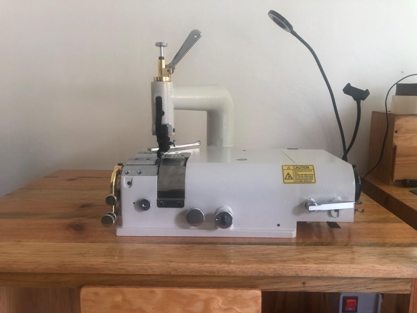 Leather Skiving Machine, SM-801 1200RPM Electric Leather Skiving Thinning Machine Industrial Leather Peeler Heads Leather Peeling Machines w/o Motor for Treating Leather Felt Plastics customer photo 1