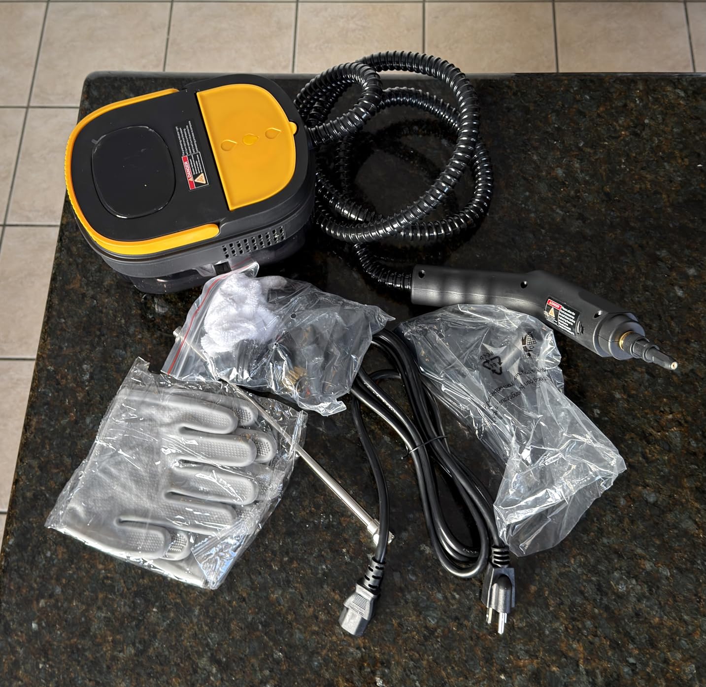 Gautye Steam Cleaner, 3 Level Adjustable Handle, 15s Heat Up, 1.69 Quarts Tank, Portable Steamer for Cleaning customer photo 1