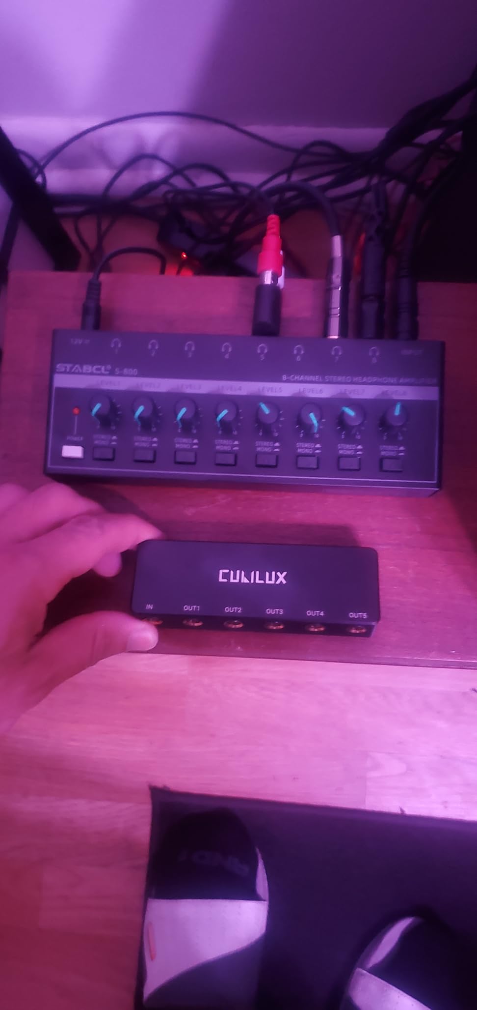 Headphone Amplifier 8 Channel, Stereo Headphone Amp with 9 Pcs 6.35mm to 3.5mm Jack, Metal Portable Studio Headphone Amp Splitter, Headphone Mixer with Mono and Stereo for Recording Studios customer photo 1