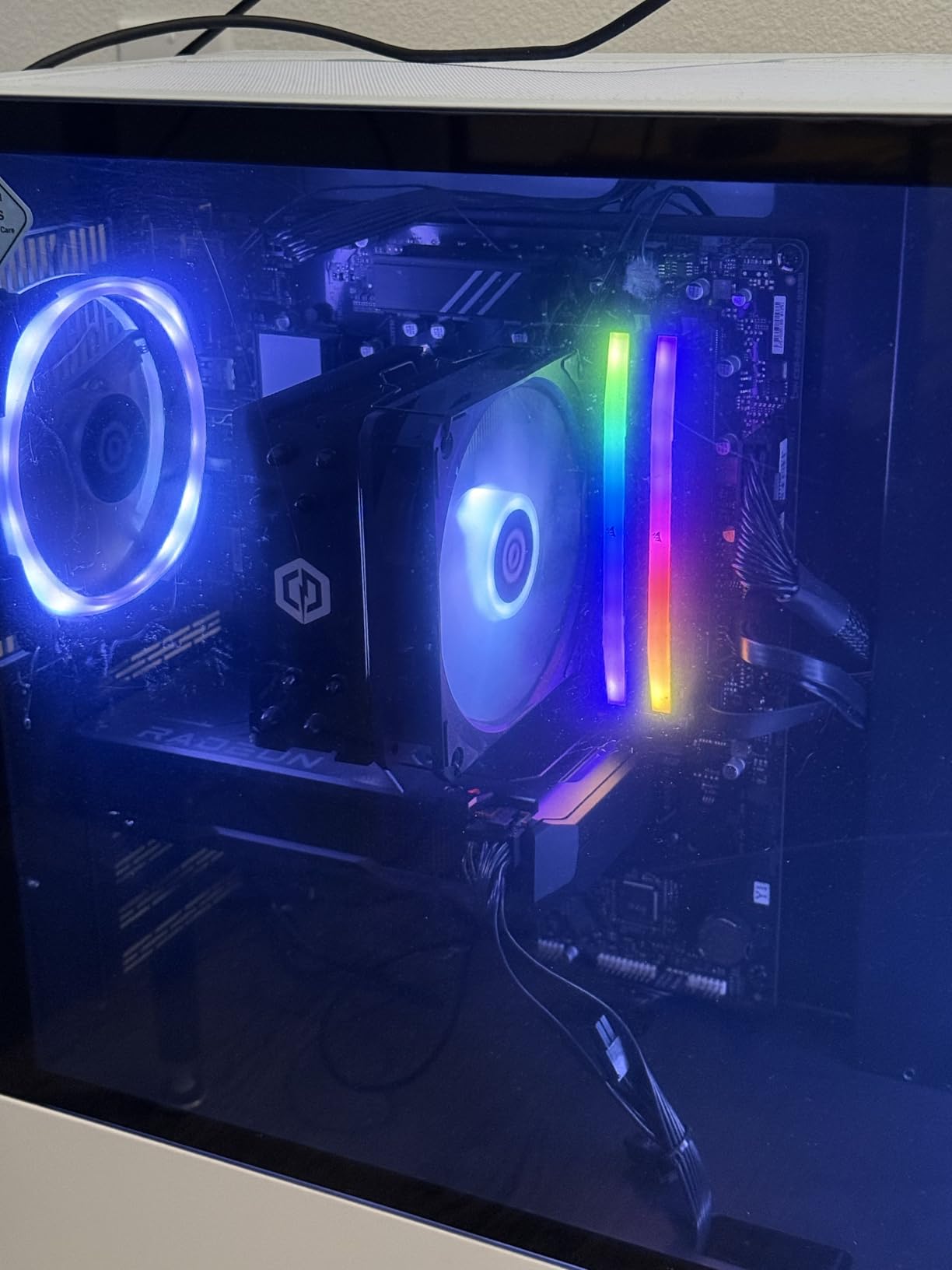 CORSAIR Vengeance RGB DDR5 RAM 16GB (2x8GB) 5200MHz CL40 Intel XMP iCUE Compatible Computer Memory - Black customer photo 2