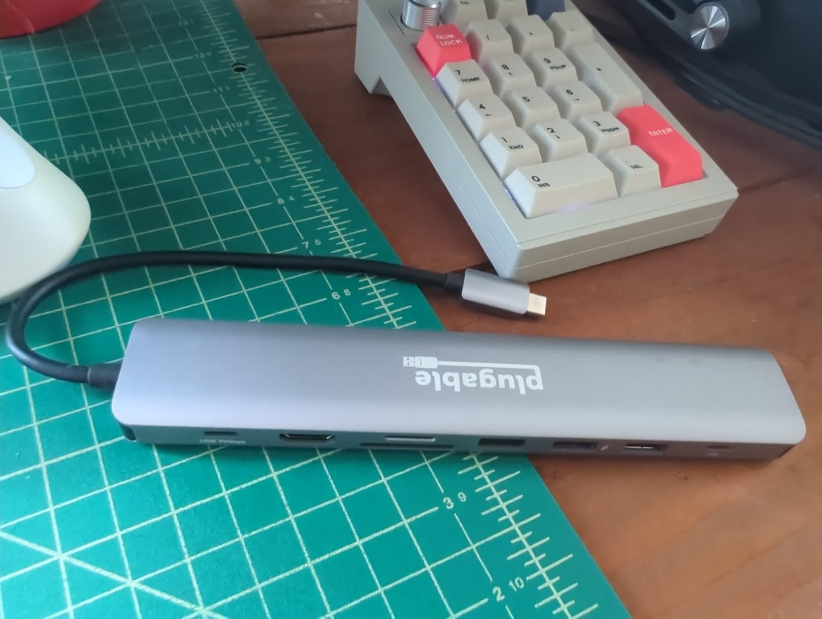 Plugable USB C Hub Multiport Adapter: 9-in-1 with 140W PD Charging, 4K 60Hz HDMI, 10Gbps Data Transfer, Gigabit Ethernet, SD for USBC, USB4, Thunderbolt MacBook, Windows, Chromebook customer photo 2