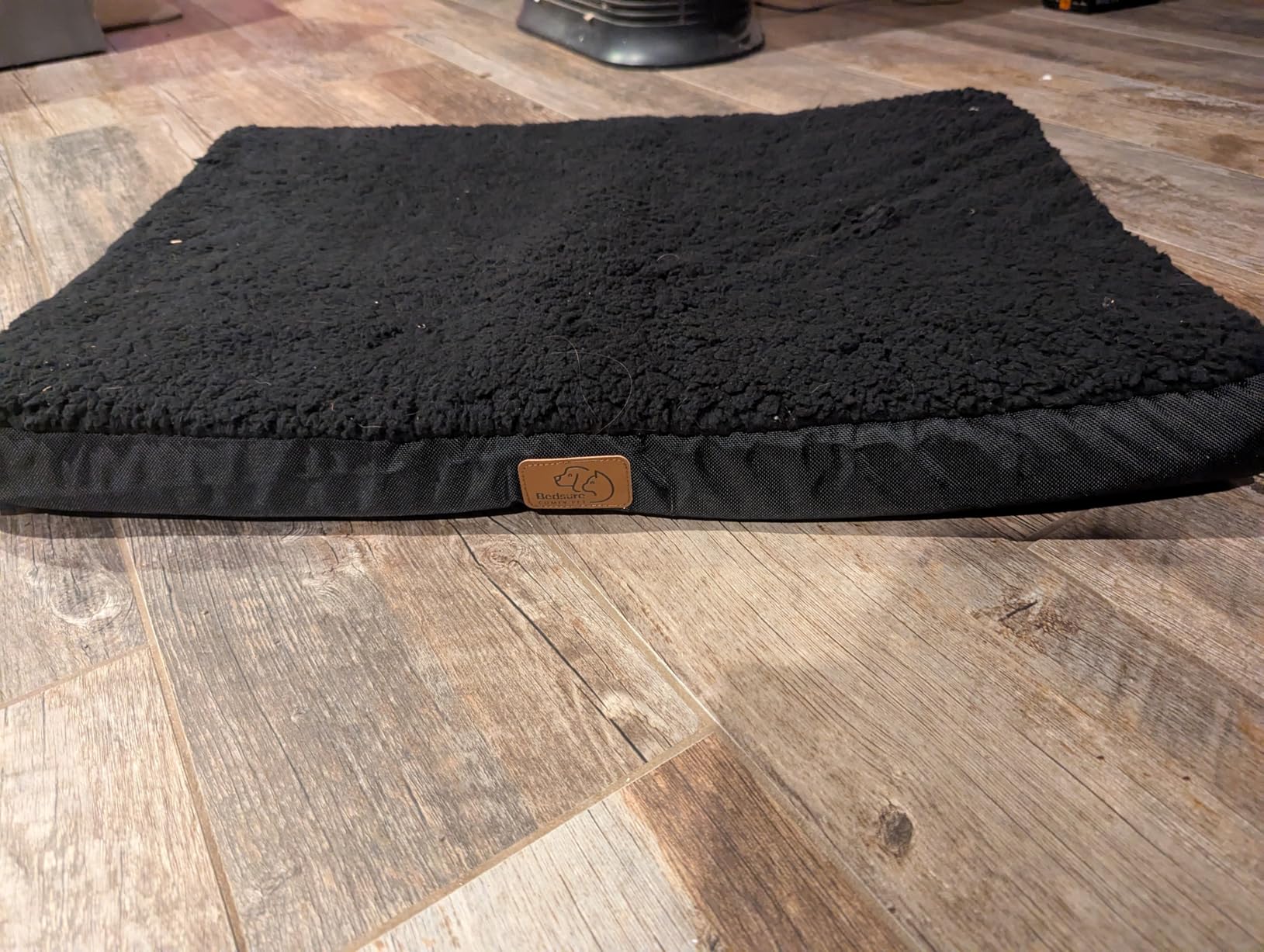 Bedsure Self Warming Dog Beds Large Sized Dog - Extra-Large Puppy Bed with Removable Washable Cover, Orthopedic Egg Crate Foam Pet Mat, Suitable for Pet Up to 100 lbs (Non Electric) customer photo 1