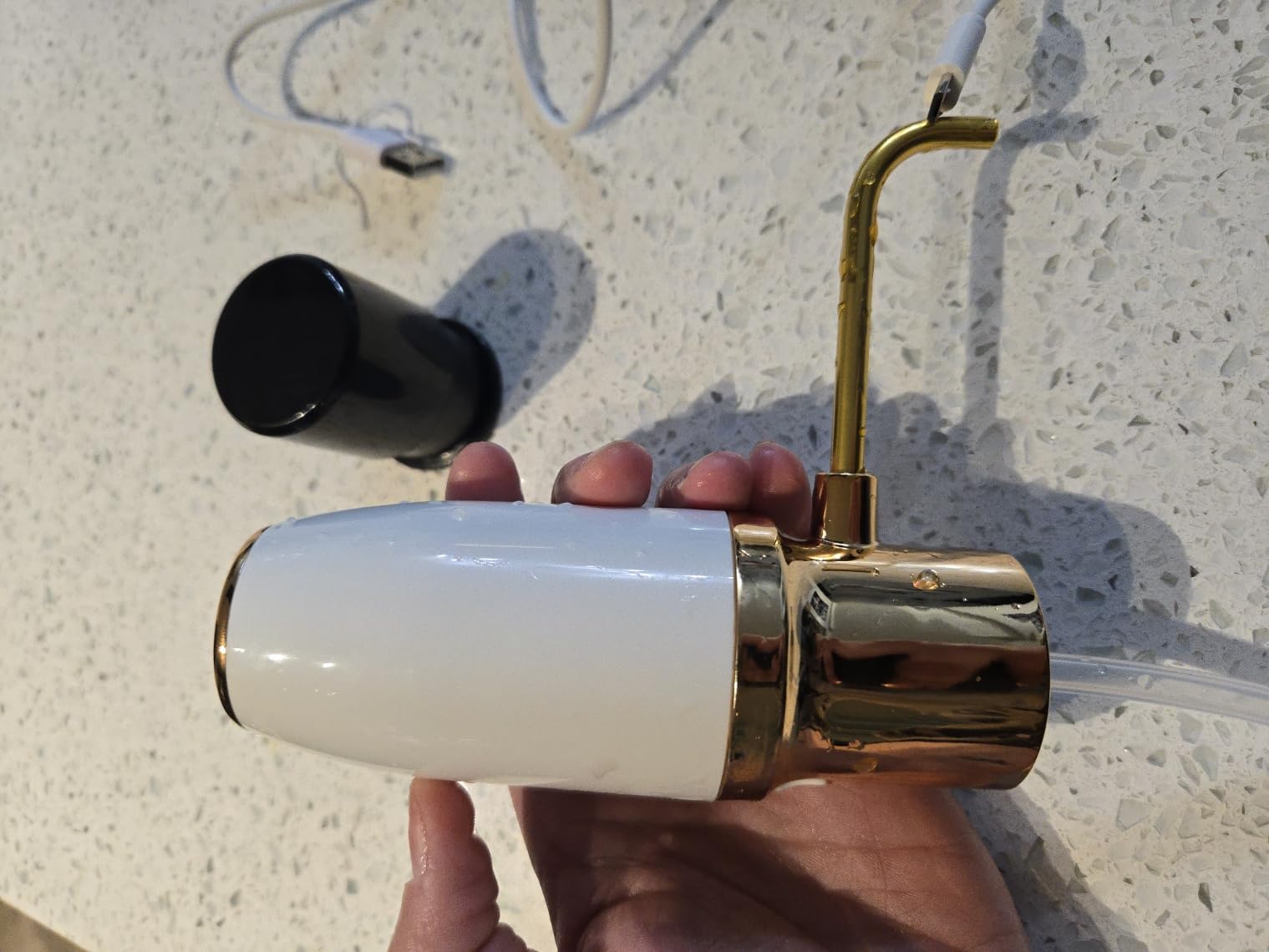 Luxurious 4-in-1 Electric Wine Aerator, Decanter, Dispenser & Vacuum Saver with LED Display - Wine Pourer Gift for Women and Wine Lovers customer photo 2