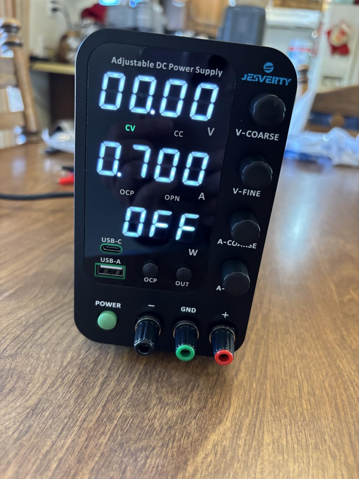 DC Power Supply Variable, 0-32V 0-10A Switching Bench Power Supply with 20W USB & Type-C Quick-Charge, Encoder Corase & Fine Adjustment Knob, Output Switch, 4-Digit LED Display - SPS-3010V customer photo 2