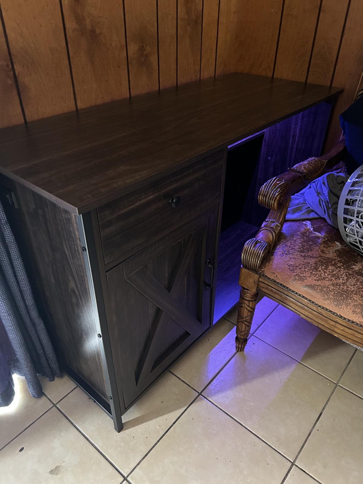 4ever2buy 55-75 Gallon Fish Tank Stand with Power Outlets, LED Light, Heavy Duty Aquarium Stand with Cabinet for Fish Tank Accessories Storage, for Turtle Tank, Reptile Terrarium, 1100LBS, Oak customer photo 2