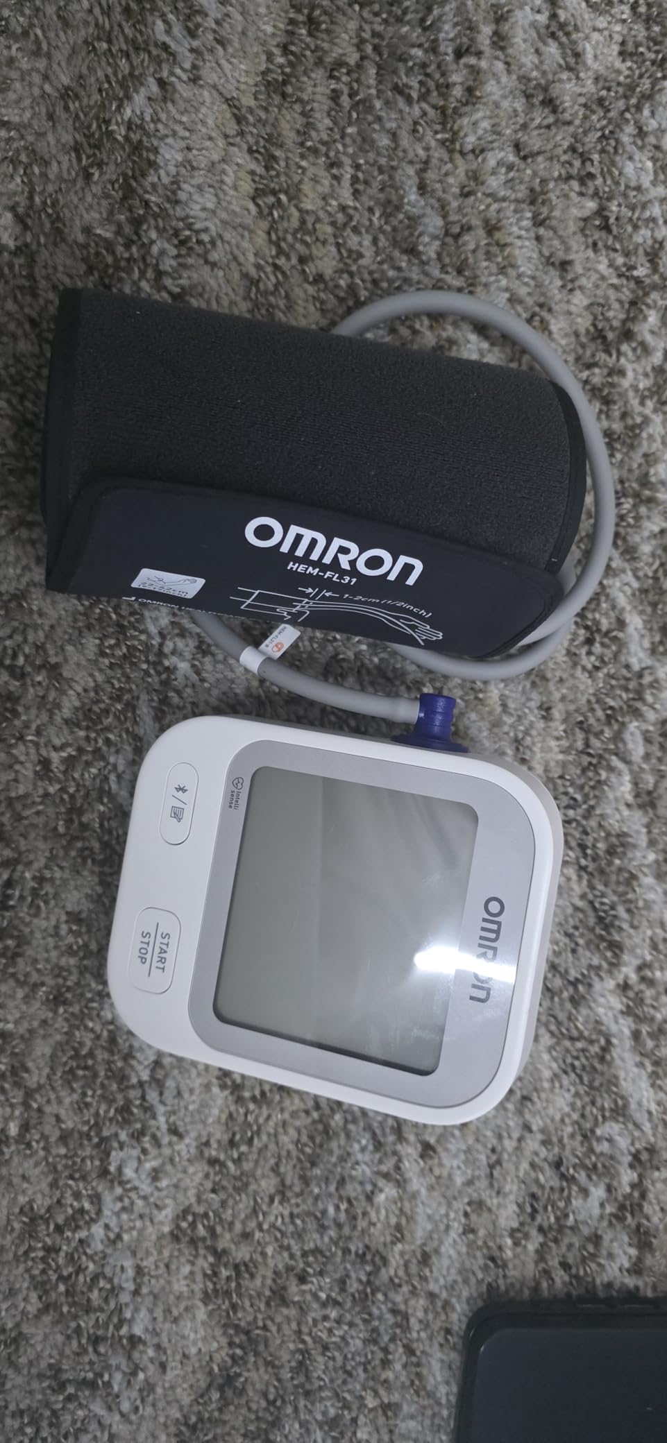 OMRON Silver Blood Pressure Monitor for Home Use & Upper Arm Blood Pressure Cuff - #1 Doctor & Pharmacist Recommended Brand - Clinically Validated - Connect App customer photo 2