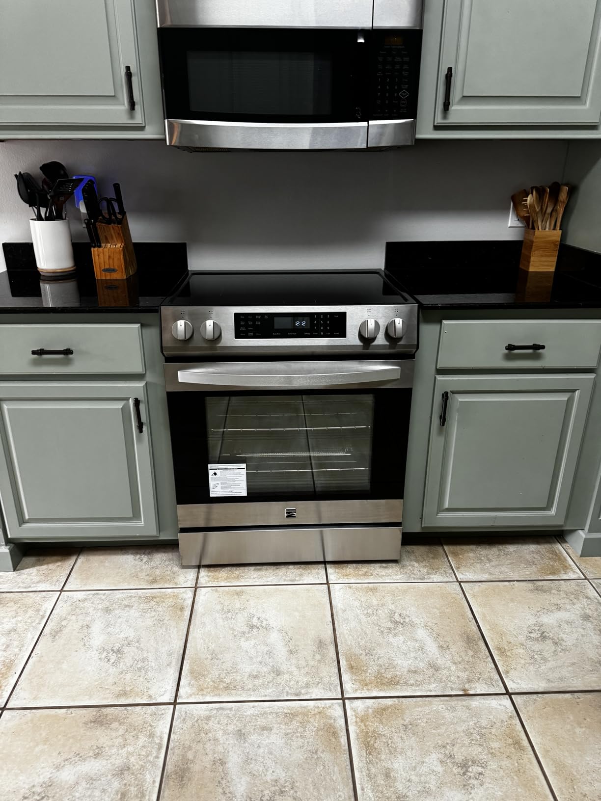 Kenmore 2296853 5.6 cu. ft. Front Control Electric Induction Range Oven - 4 Dual Ring Elements, True Convection, Air Fry, Self Clean, Turbo Boil, Chrome Racks, Storage Drawer - Stainless Steel customer photo 1