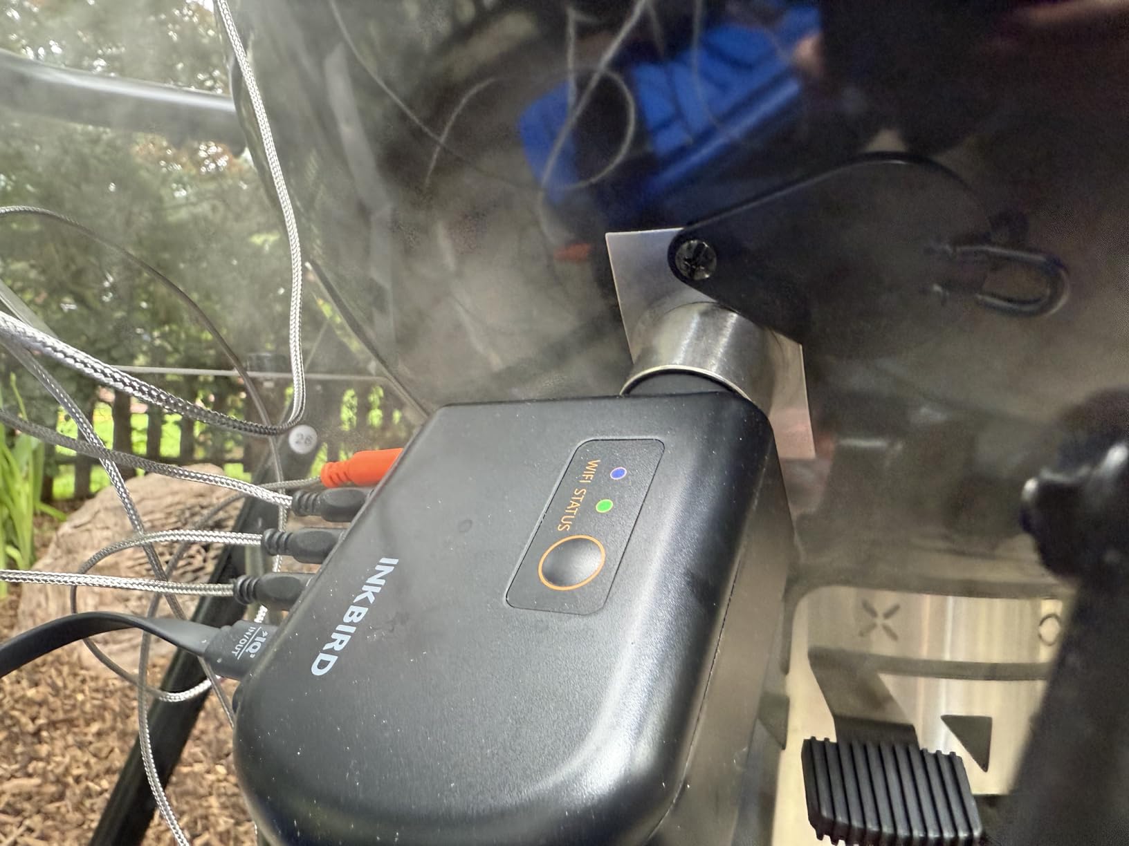 INKBIRD Wi-Fi and Bluetooth BBQ Temperature Controller, Automatic Smoker Fan Thermometer, with 4 Probes for Green Egg, Kamado Joe, Primo, Ceramic Grills, with 2 Size Adapters, Storage Carrying Case customer photo 1