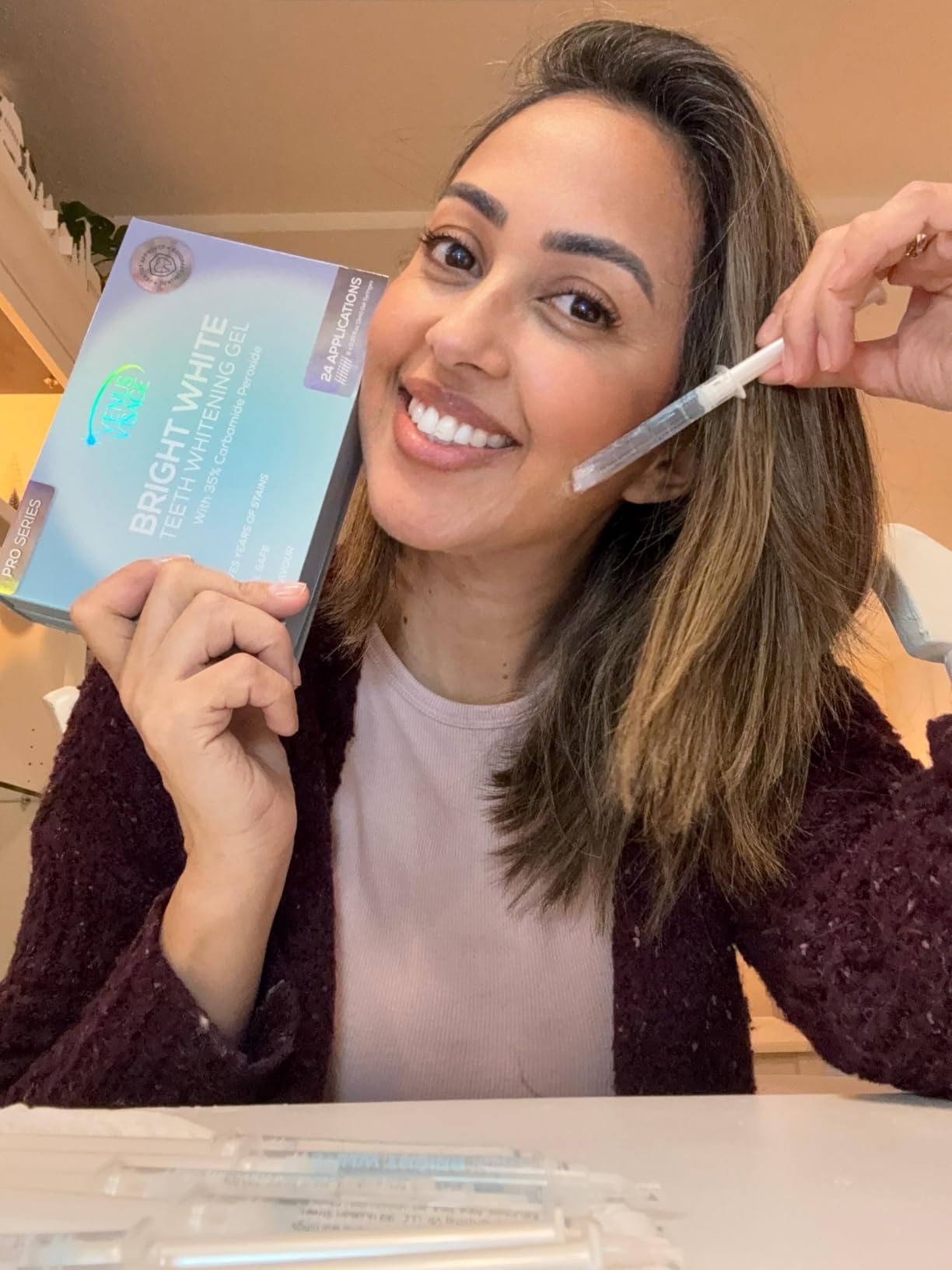 Venus Visage LED Teeth Whitening Kit with 4X 35% Carbamide Peroxide Teeth Whitening Gel Syringes, 2X Remineralization Gel Syringes, Whitener Trays, LED Whitener Device & Shade Guide customer photo 2