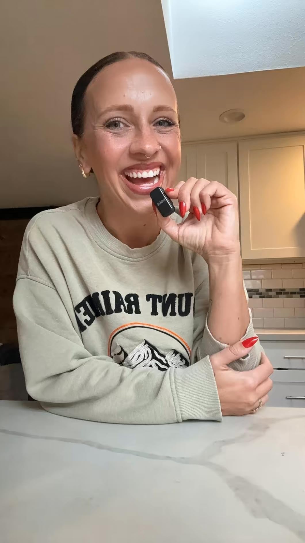 RØDE Wireless Micro - Compact Wireless Microphone, Two Mics with Charge Case for Smartphone Content Creation - USB-C, Black customer photo 2