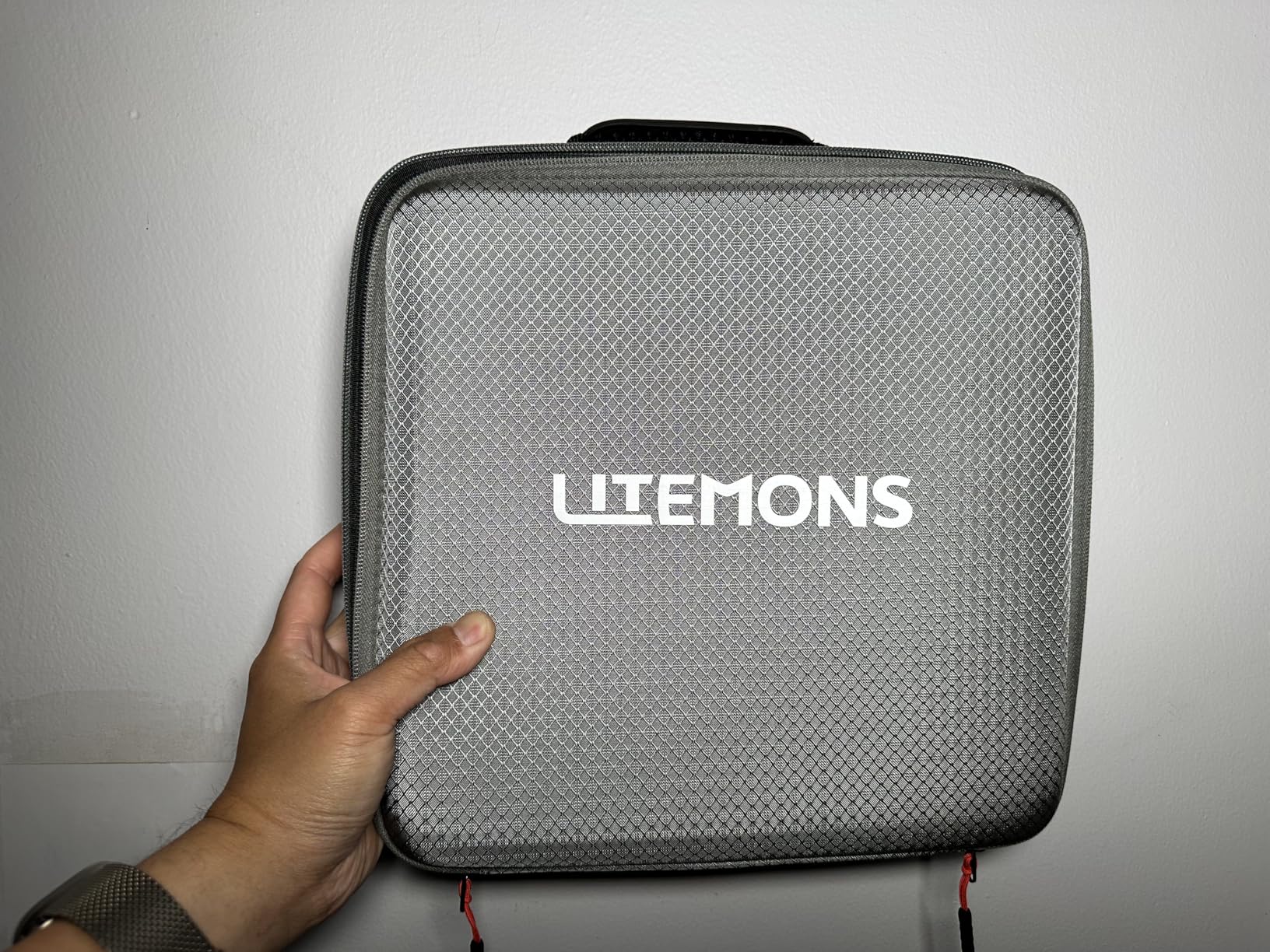 Godox LP400R RGB LED Video Light with Barndoor, 36W 1800K-10000K 6480Lux LED Panel Light with 14 FX Effects APP Control CRI/TLCI 96+ Dimmable 0-100% Studio Soft Lights for Photography customer photo 1