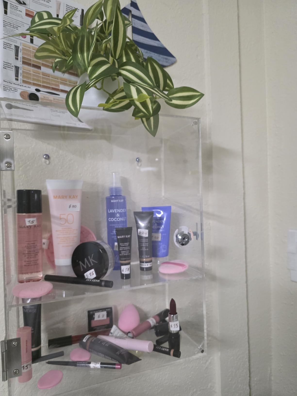 Locking Display Case, Removable 3-Tier Acrylic Display Case with Lock Key, Clear Countertop Display case with Shelves Showcase Display Cabinet for Retail Store Collectibles Figures(11.8x5.9x15.7 inch) customer photo 1