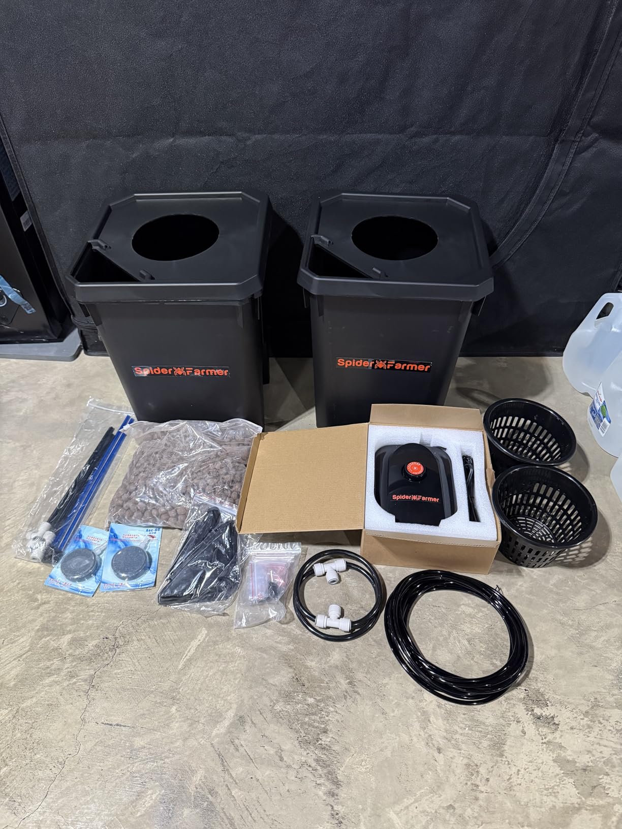 Spider Farmer DWC Hydroponics Grow System with 7-Gallon Deep Water Culture, New Triangular Cover Design, Recirculating Drip Garden System with Top Drip Kit, 11W Air Pump, 4 Buckets customer photo 1