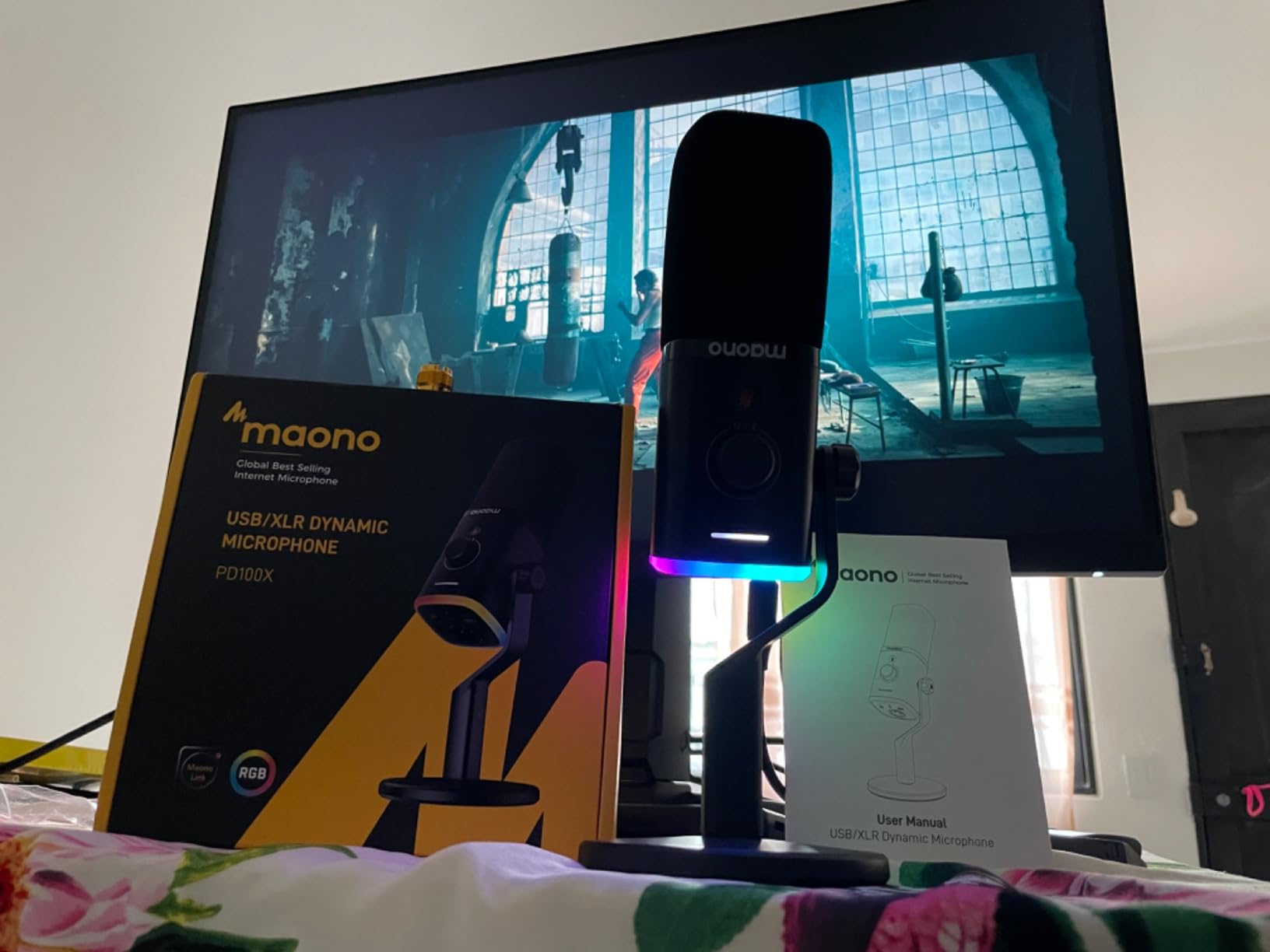 MAONO USB/XLR Podcasting Microphone for PC, Gaming Streaming Dynamic Mic with Mute Button, RGB, Desktop Stand, Computer Mic for Video Studio Recording-PD100X, Black customer photo 1
