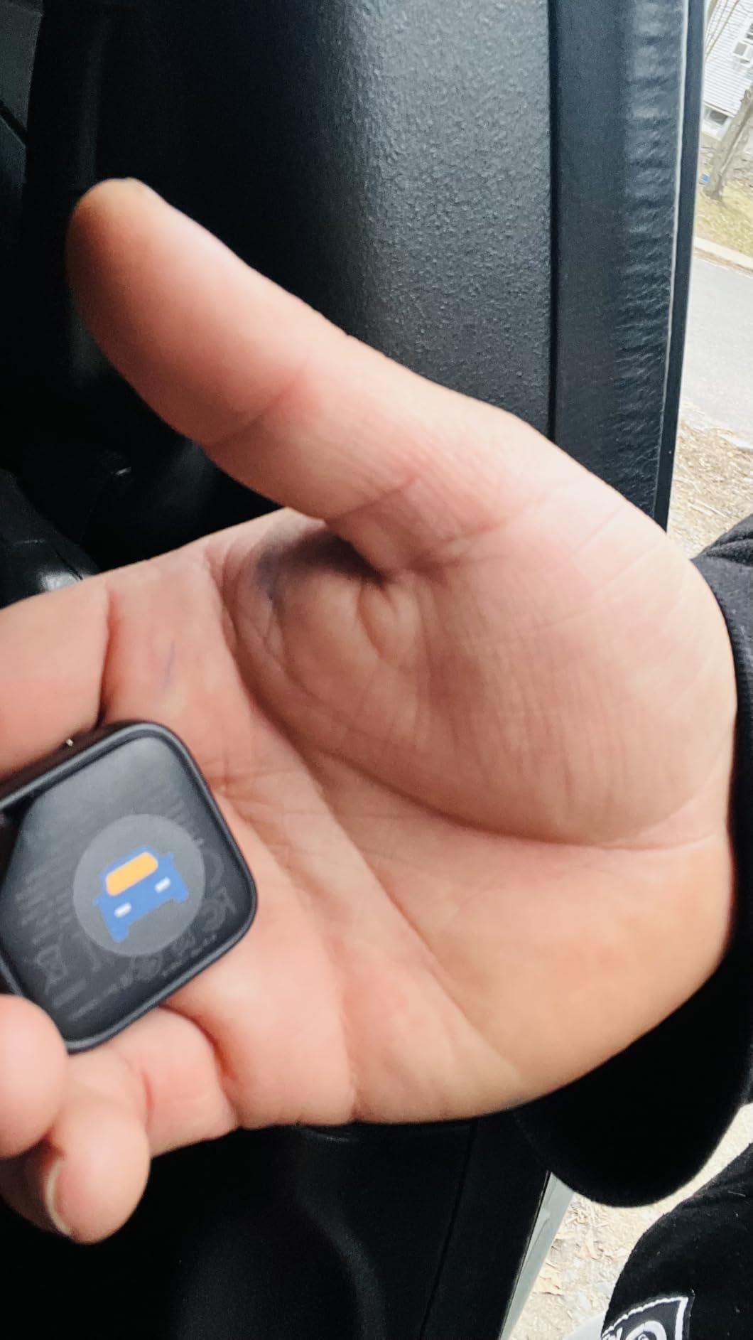 UGREEN FineTrack Air Tracker Tags (iOS Only) 2 Pack, 2-Year Replaceable Battery Bluetooth Tracker Compatible with Apple Find My, Item Finder Smart Tag for Keys, Luggage customer photo 1