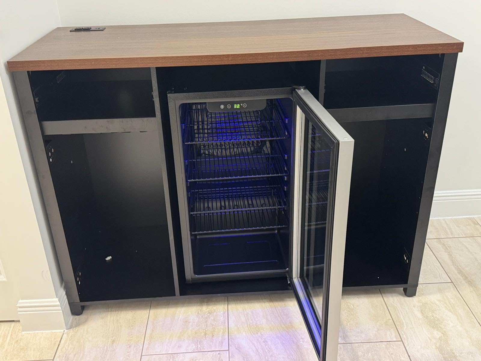 Wine Cooler 37 Bottle Freestanding Fridge with Stainless Steel Reversible Glass Door, 145 Can Beverage Refrigerator Quiet Compressor for Home Kitchen Bar, 4.5 Cu.ft Silver customer photo 2