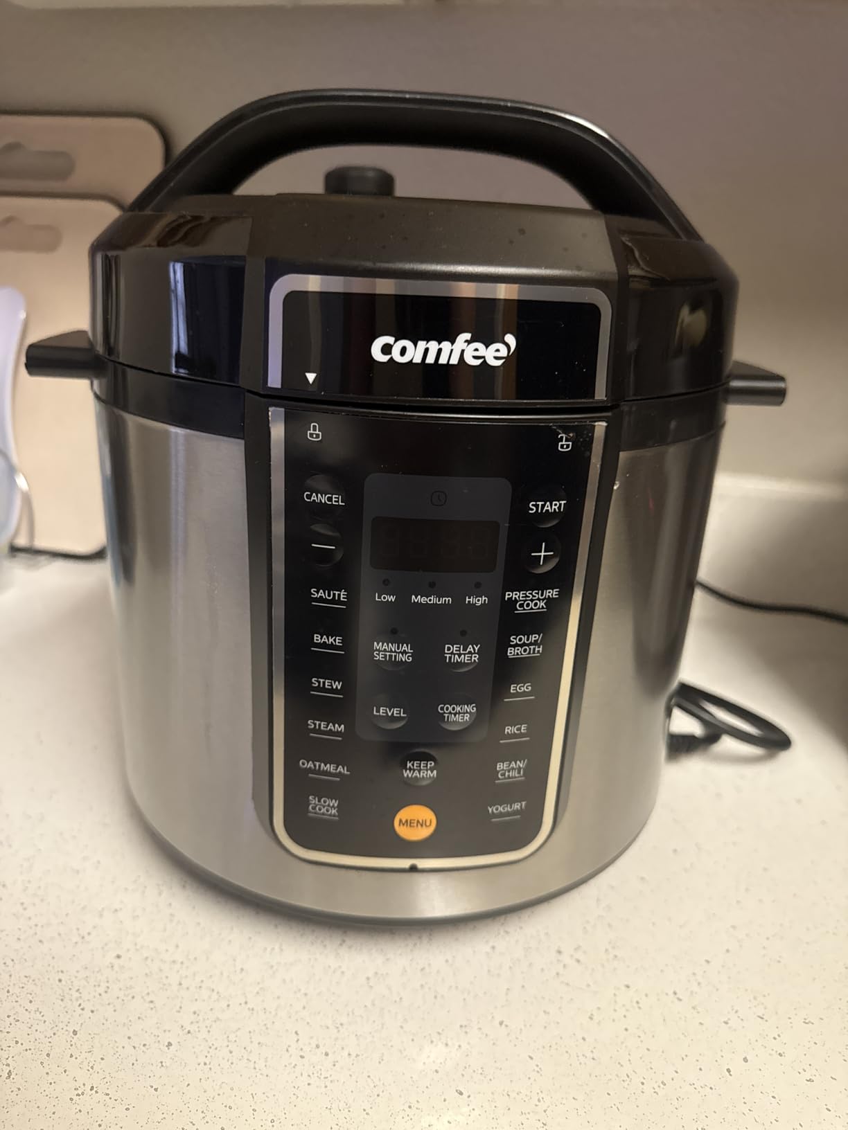 COMFEE' Pressure Cooker 6 Quart with 13 Cooking Functions, Non-Stick Pot Yogurt Maker Rice Cooker Slow Cooker Sauté Steamer, Healthy Ceramic Inner Pot customer photo 2