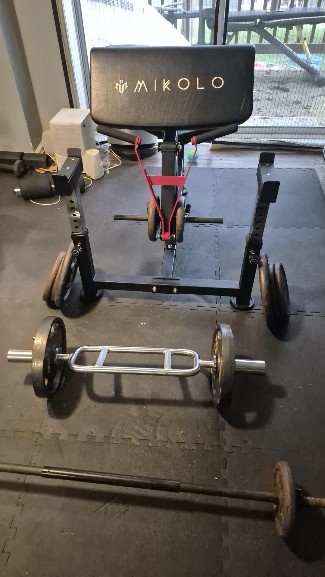 Mikolo Preacher Curl Bench, Plate Loaded Bicep Curl Machine, Bicep and Tricep Workout Equipment, 2 in 1 Arm Training Machine for Home Gym customer photo 2