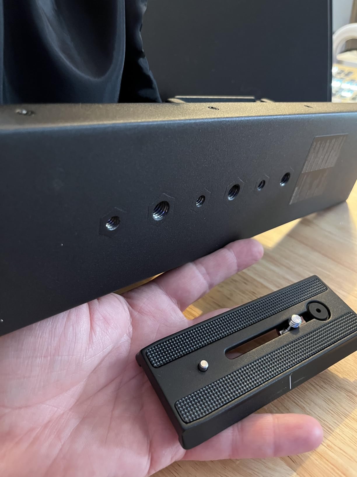 NEEWER Basics X16B Aluminum Alloy Liftable Teleprompter 16