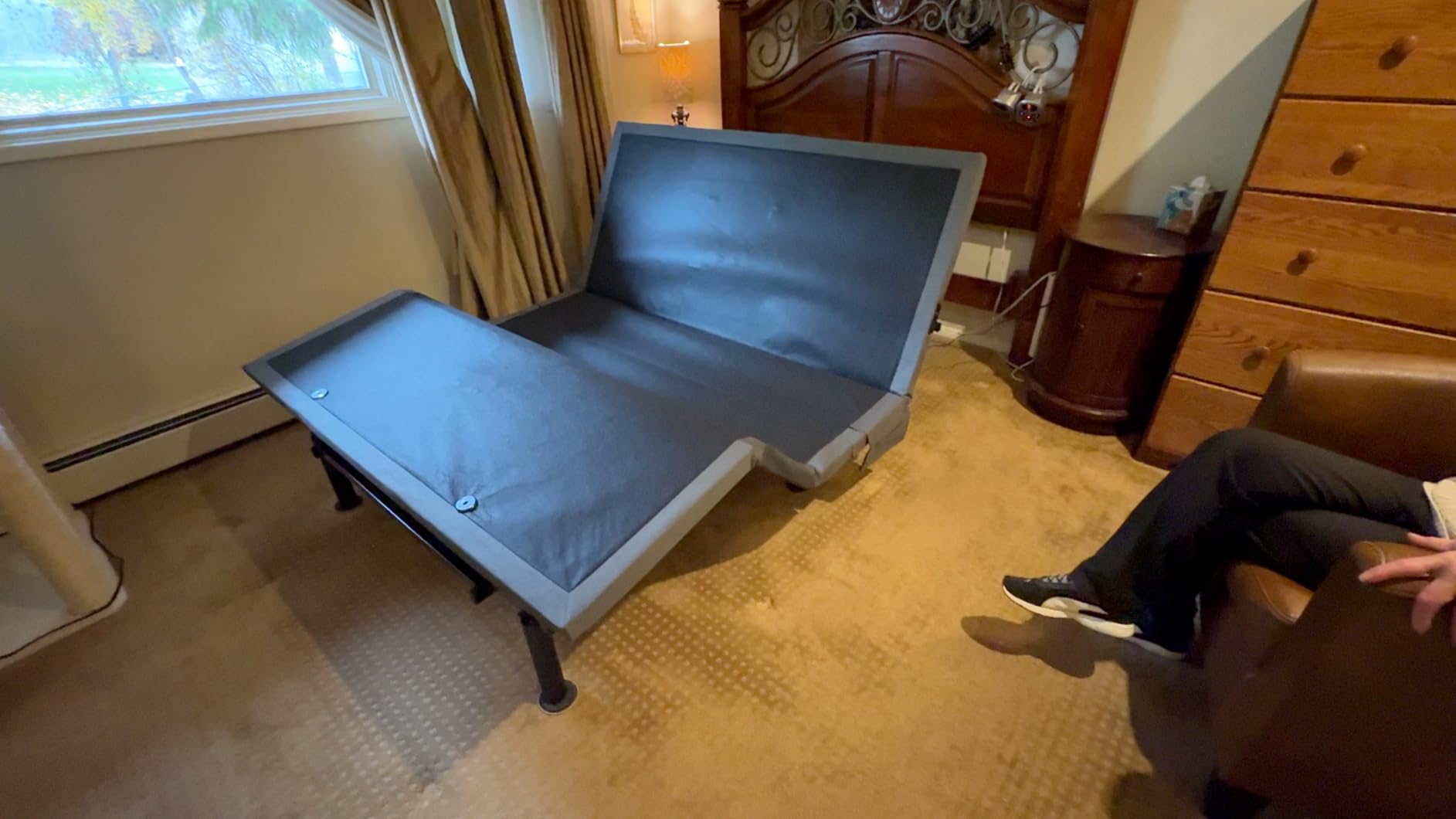 Amada Split King Adjustable Bed Frame with Massage, Adjustable Bed Base with 4 USB Ports & Under-Bed Nightlight, Head & Foot Incline, Electric Base with 4 Height Options, 01B-SK1 customer photo 2