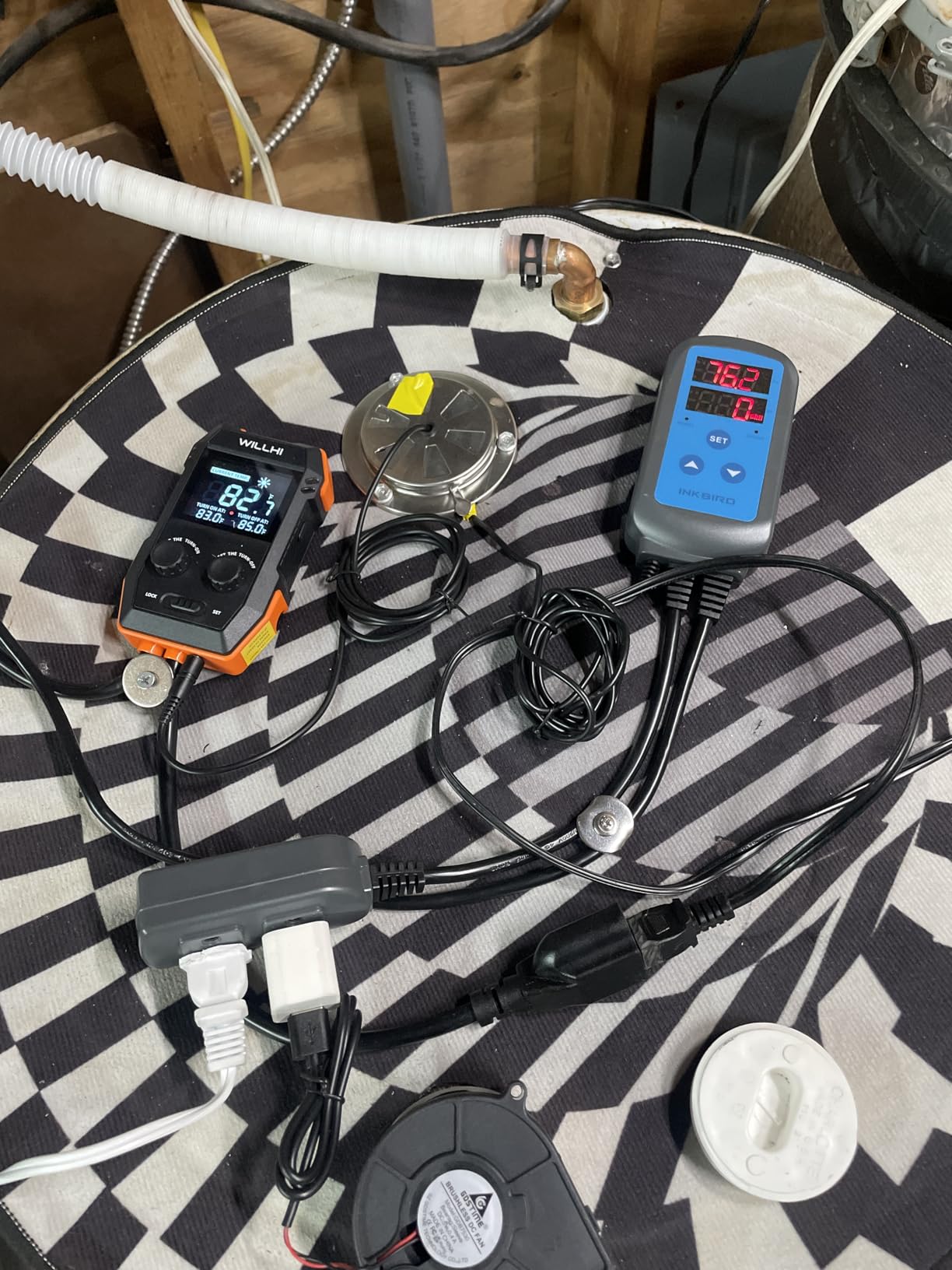 WH2408 Temperature Controller 10A 1200W, Digital Thermostat Controlled Outlet Plug Switch for Reptile Terrarium Greenhouse Homebrew Aquarium Seedling Mat, Heating or Cooling Mode (Pack of 1) customer photo 1